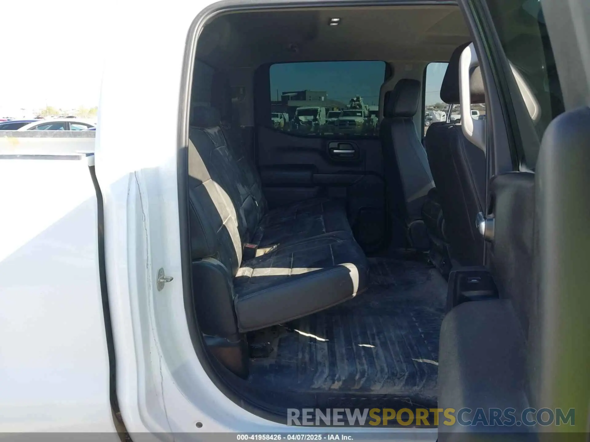 8 fotografías del automóvil dañado 3GCUYAEF9LG349414 CHEVROLET SILVERADO 1500 2020