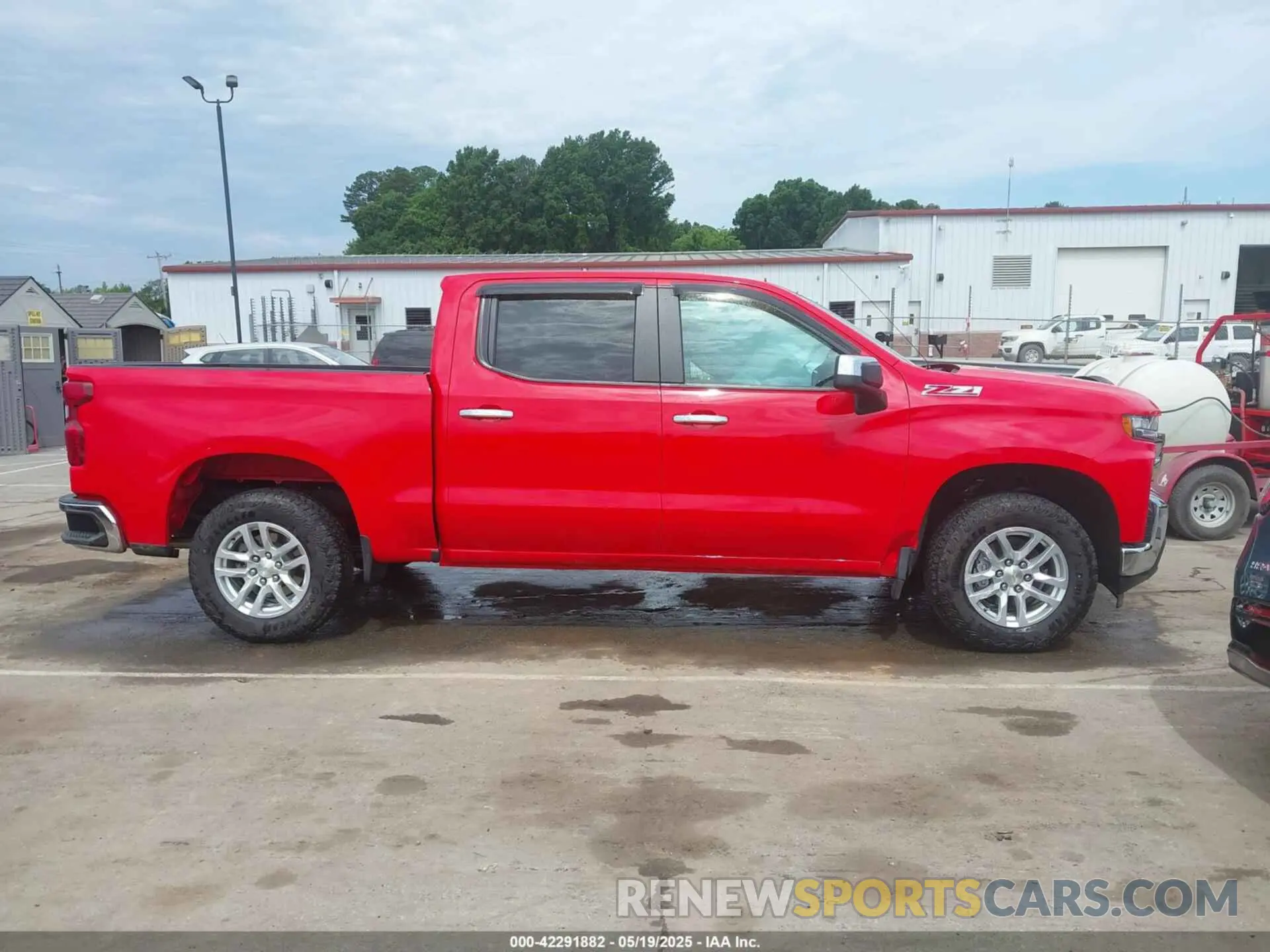 13 fotografías del automóvil dañado 3GCUYDED6LG418611 CHEVROLET SILVERADO 1500 2020