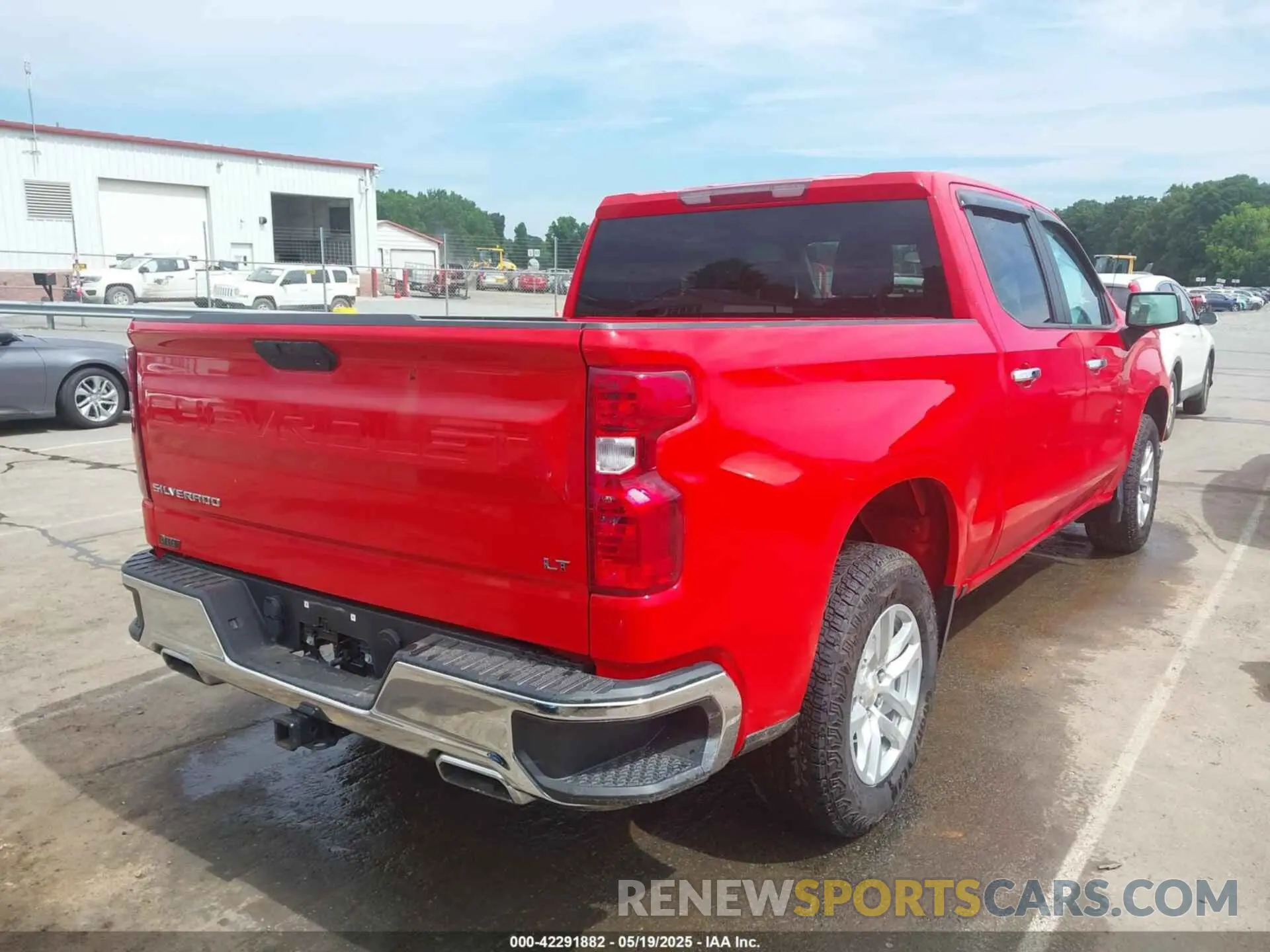 4 fotografías del automóvil dañado 3GCUYDED6LG418611 CHEVROLET SILVERADO 1500 2020