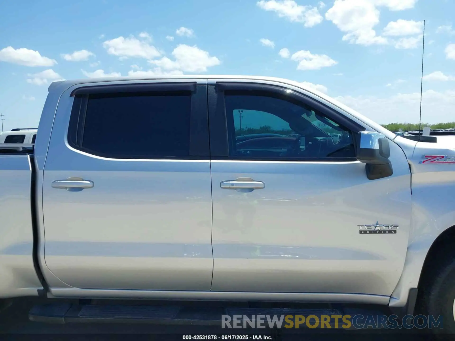 14 fotografías del automóvil dañado 3GCUYDED8LG167204 CHEVROLET SILVERADO 1500 2020
