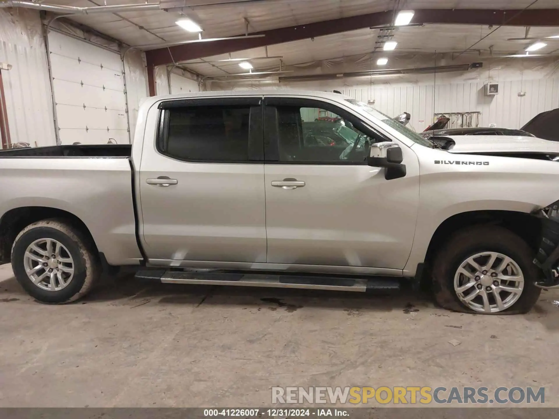 13 fotografías del automóvil dañado 3GCUYDED8LG185492 CHEVROLET SILVERADO 1500 2020