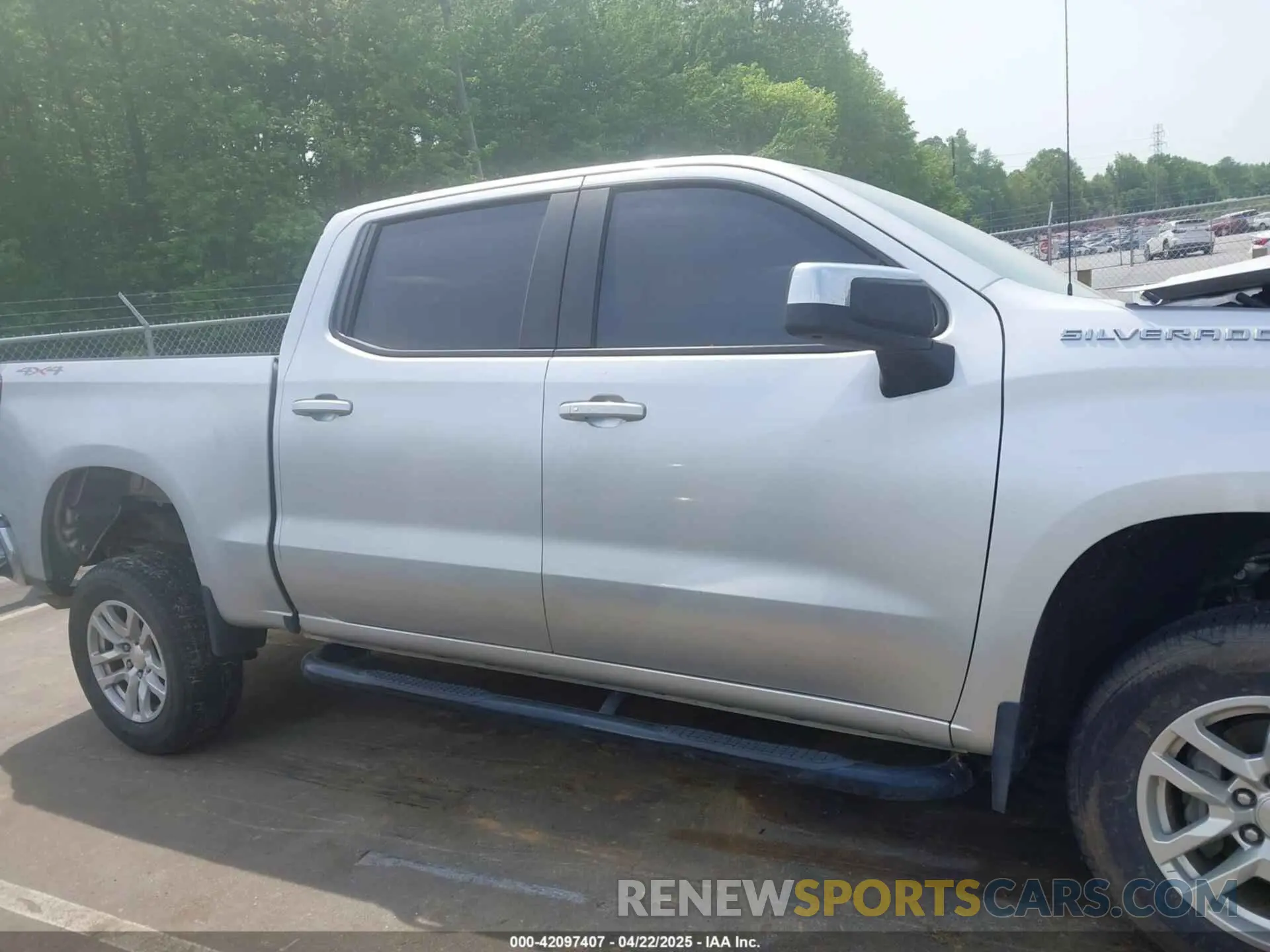 13 fotografías del automóvil dañado 3GCUYDED9LG427576 CHEVROLET SILVERADO 1500 2020