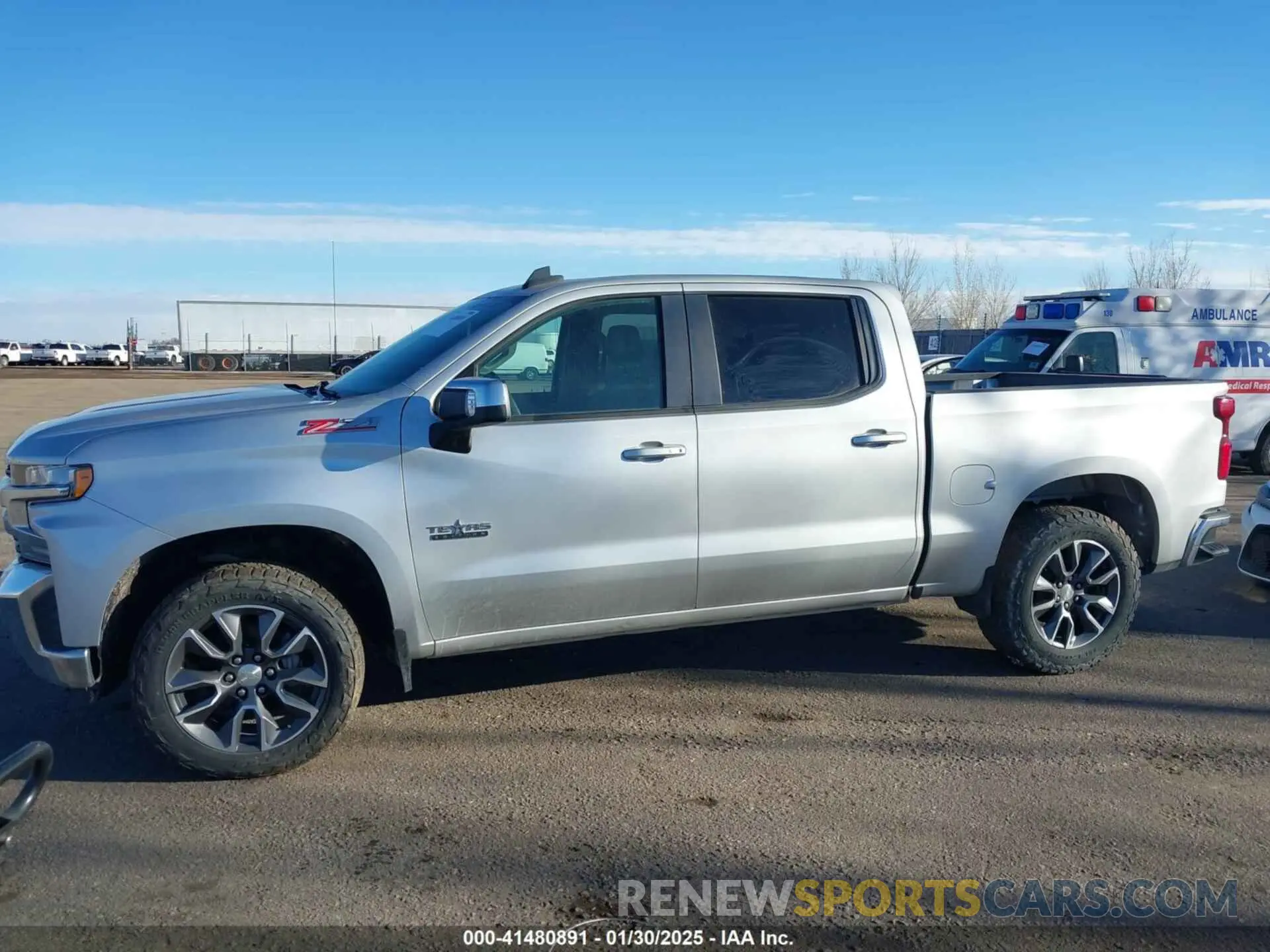14 fotografías del automóvil dañado 3GCUYDEDXLG170332 CHEVROLET SILVERADO 1500 2020