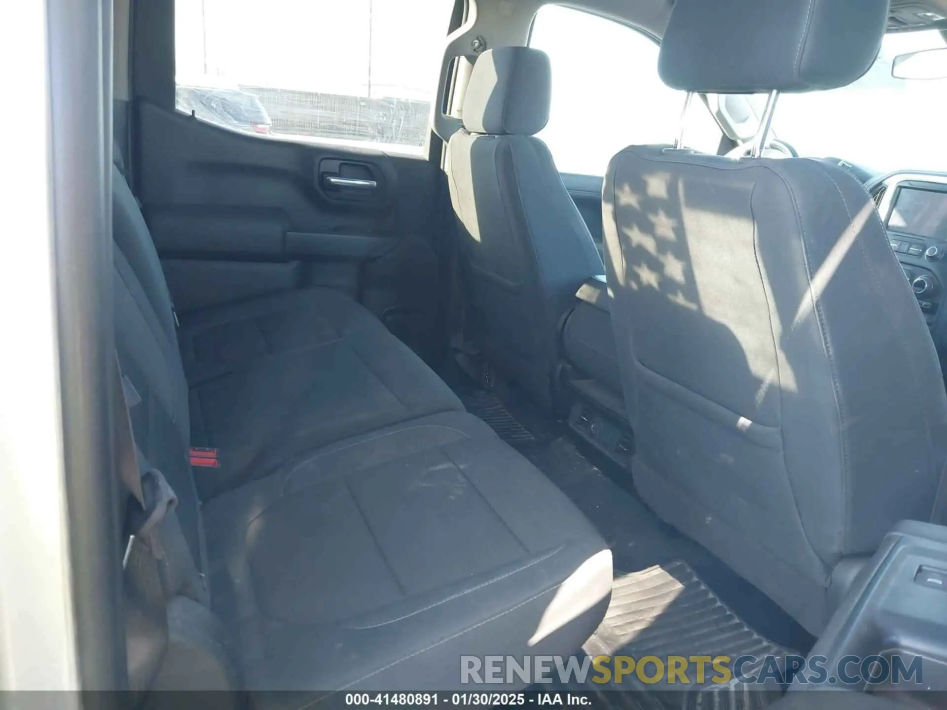 8 fotografías del automóvil dañado 3GCUYDEDXLG170332 CHEVROLET SILVERADO 1500 2020