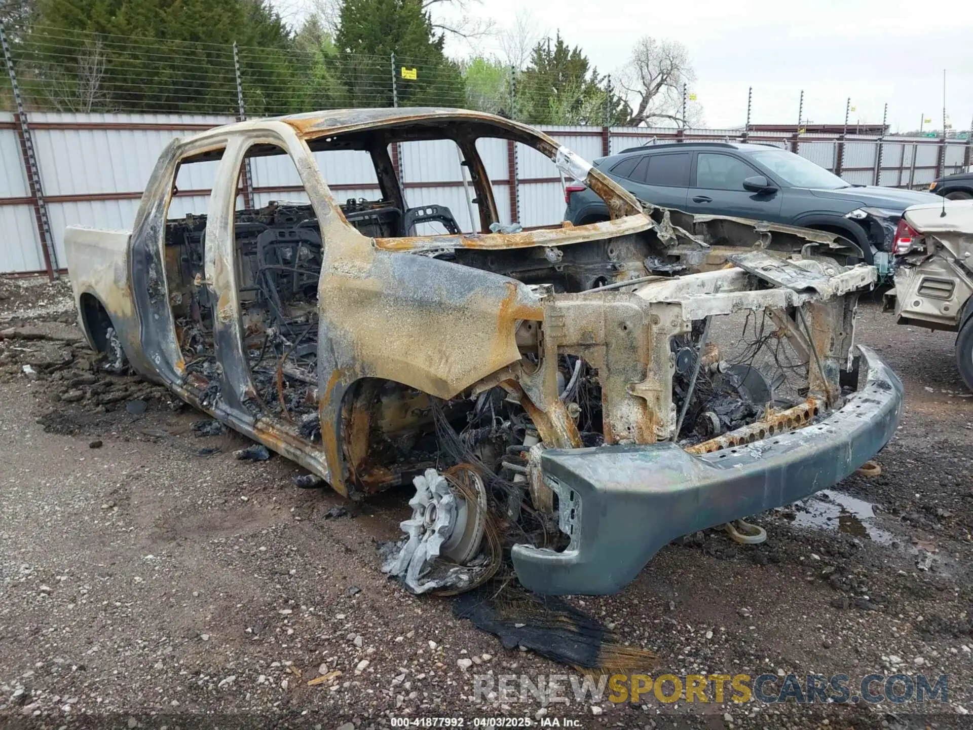 1 fotografías del automóvil dañado 3GCUYDEDXLG247538 CHEVROLET SILVERADO 1500 2020