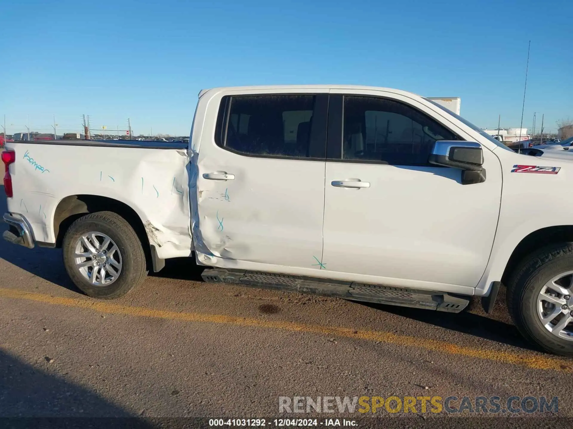13 fotografías del automóvil dañado 3GCUYDEDXLG296254 CHEVROLET SILVERADO 1500 2020