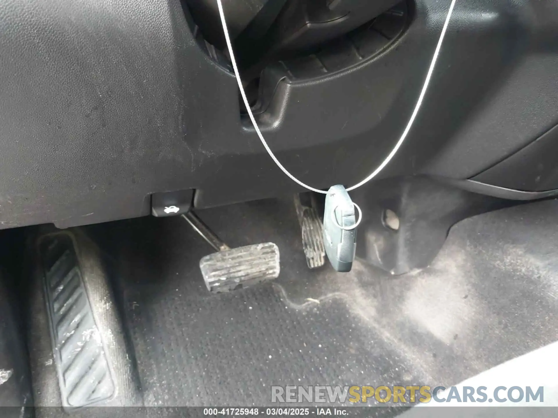 11 fotografías del automóvil dañado 3GCUYDEDXLG381787 CHEVROLET SILVERADO 1500 2020