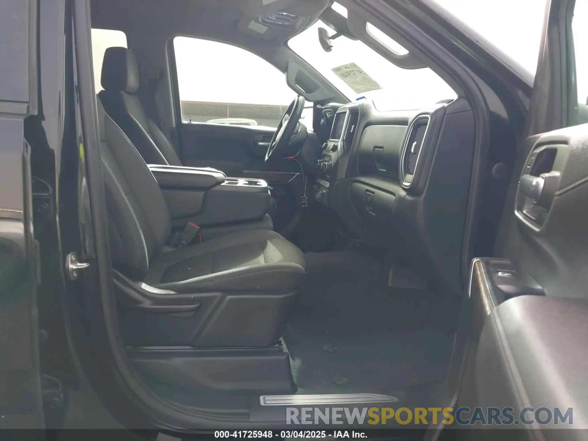 5 fotografías del automóvil dañado 3GCUYDEDXLG381787 CHEVROLET SILVERADO 1500 2020