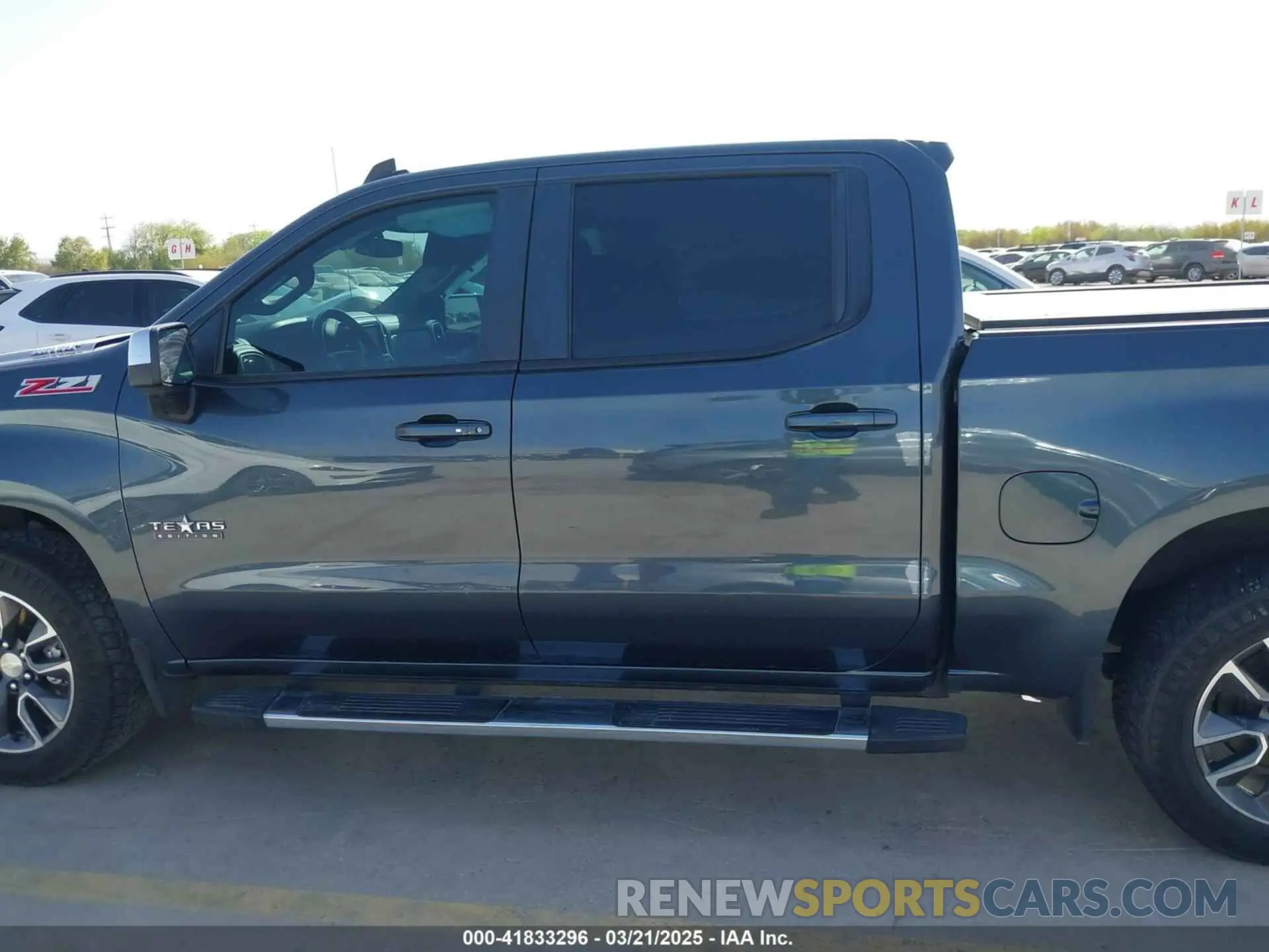 15 fotografías del automóvil dañado 3GCUYDET2LG239280 CHEVROLET SILVERADO 1500 2020