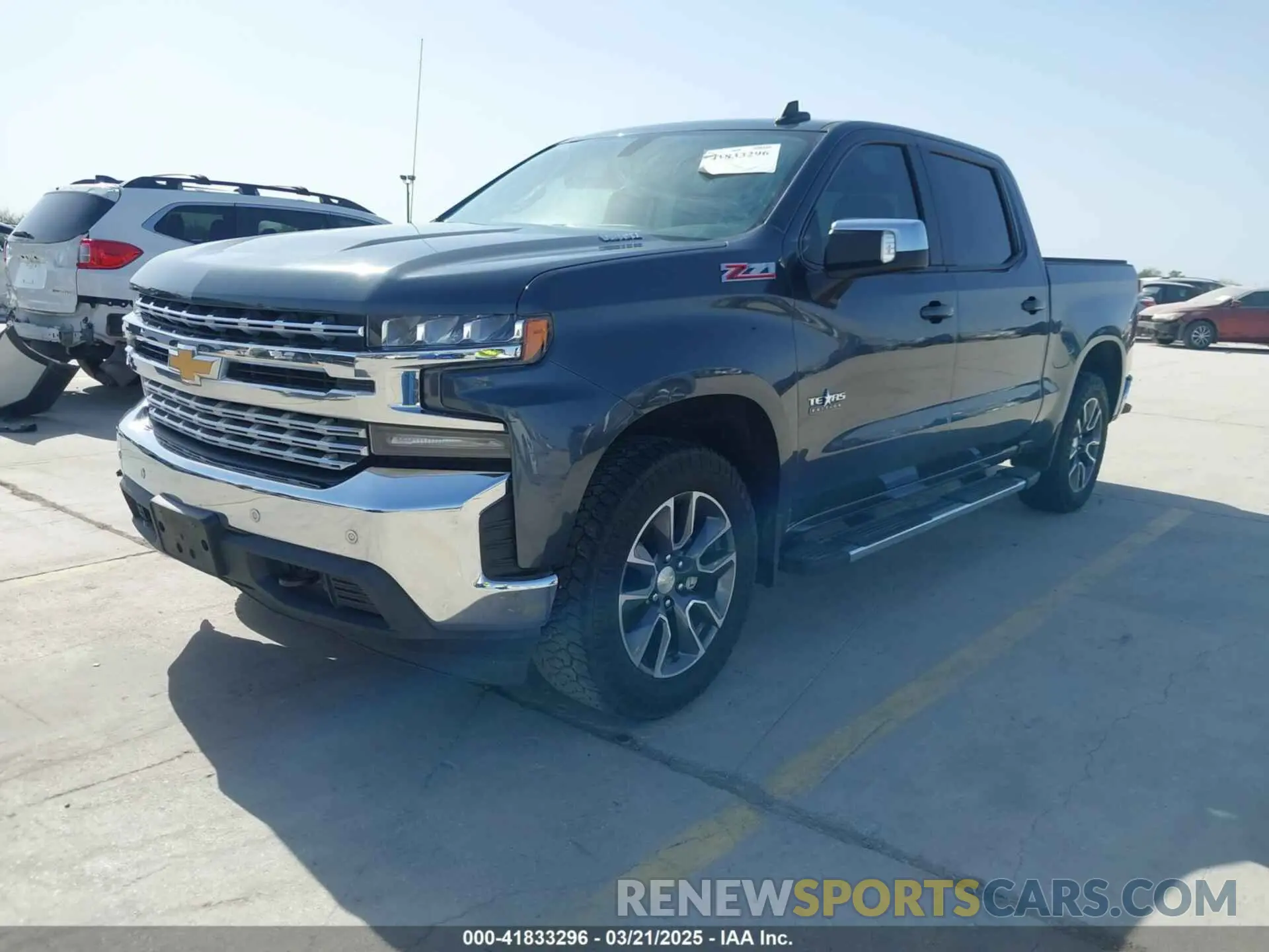 2 fotografías del automóvil dañado 3GCUYDET2LG239280 CHEVROLET SILVERADO 1500 2020