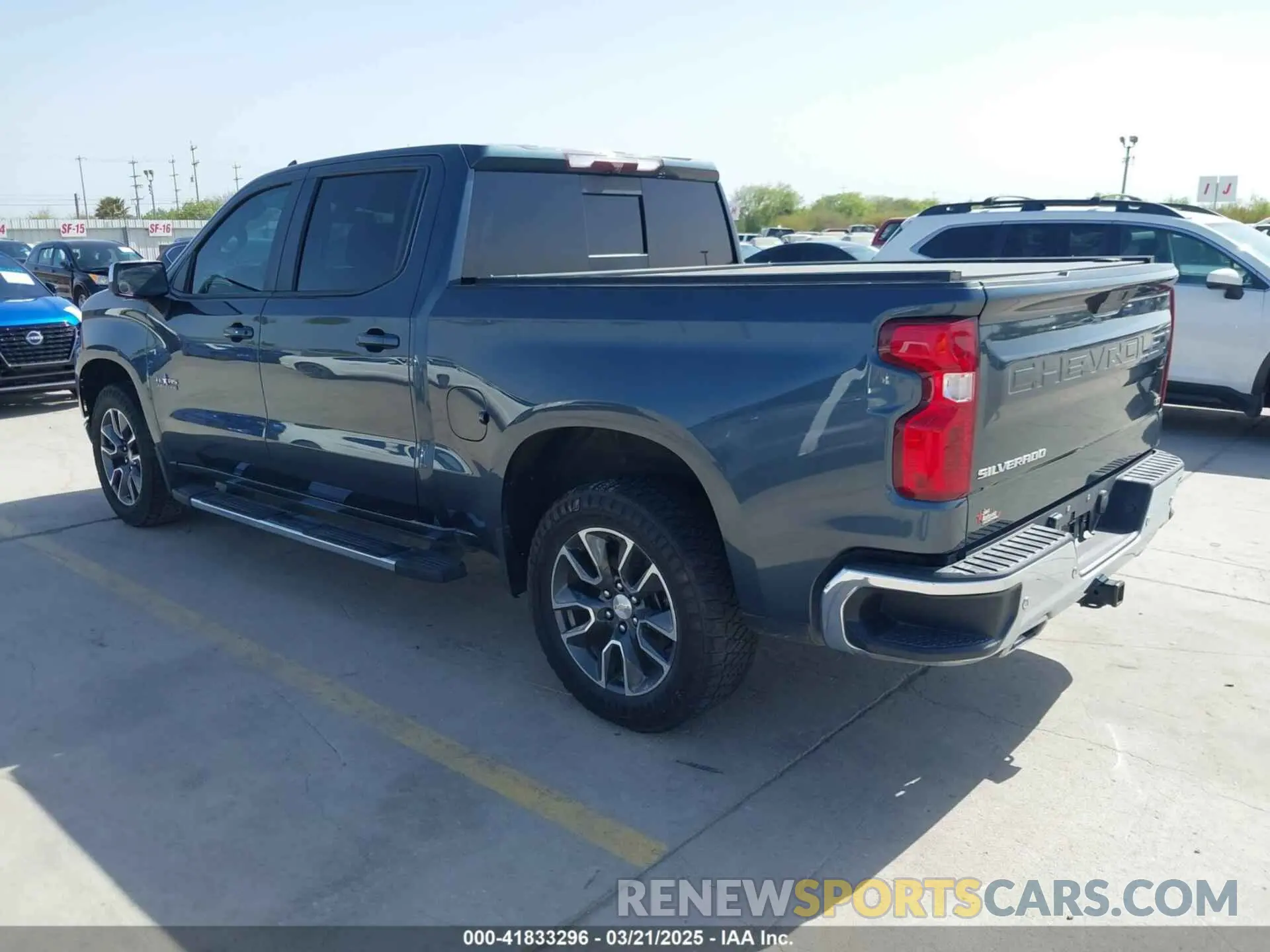 3 fotografías del automóvil dañado 3GCUYDET2LG239280 CHEVROLET SILVERADO 1500 2020