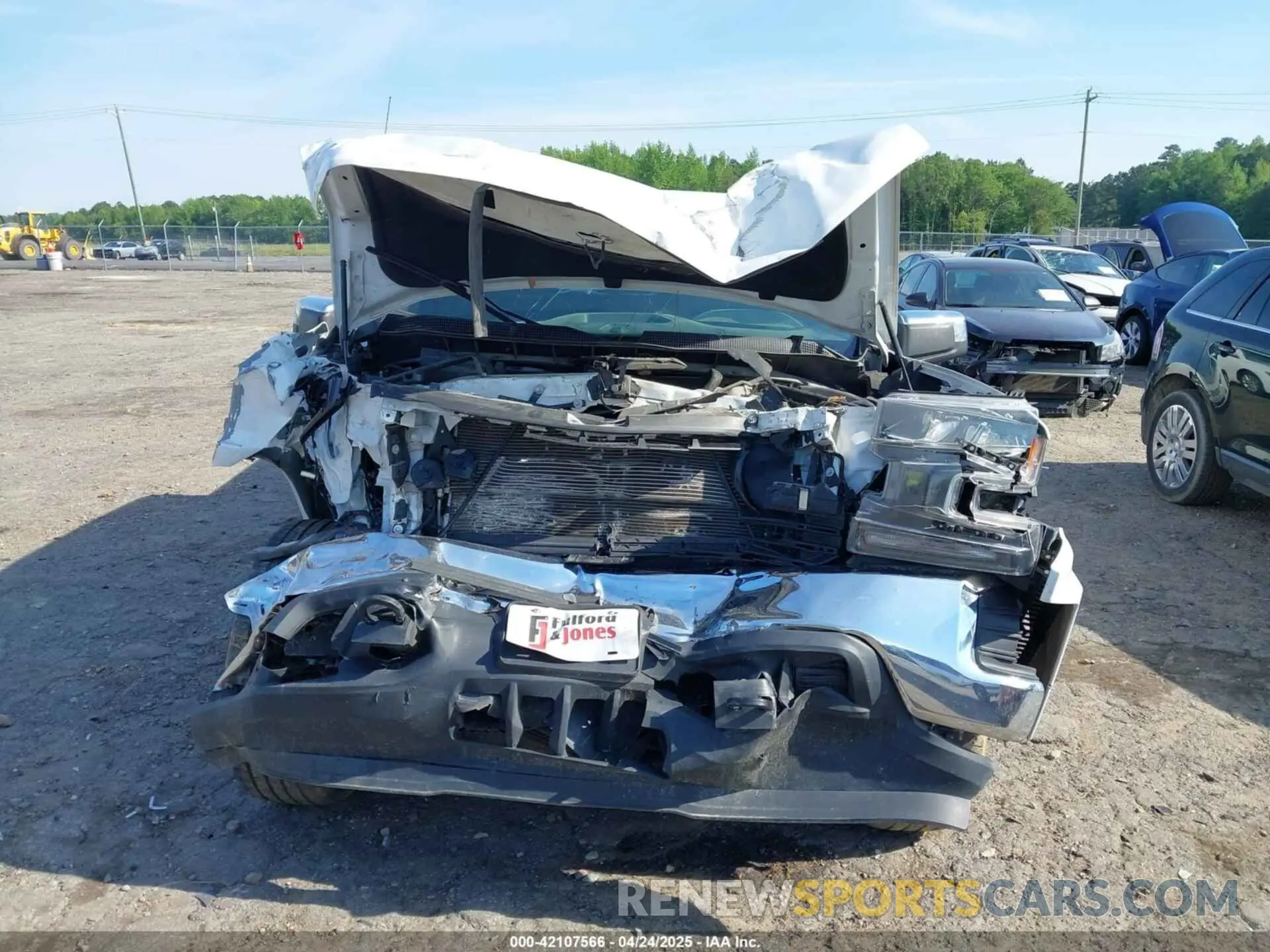 12 fotografías del automóvil dañado 3GCUYDET4LG203526 CHEVROLET SILVERADO 1500 2020