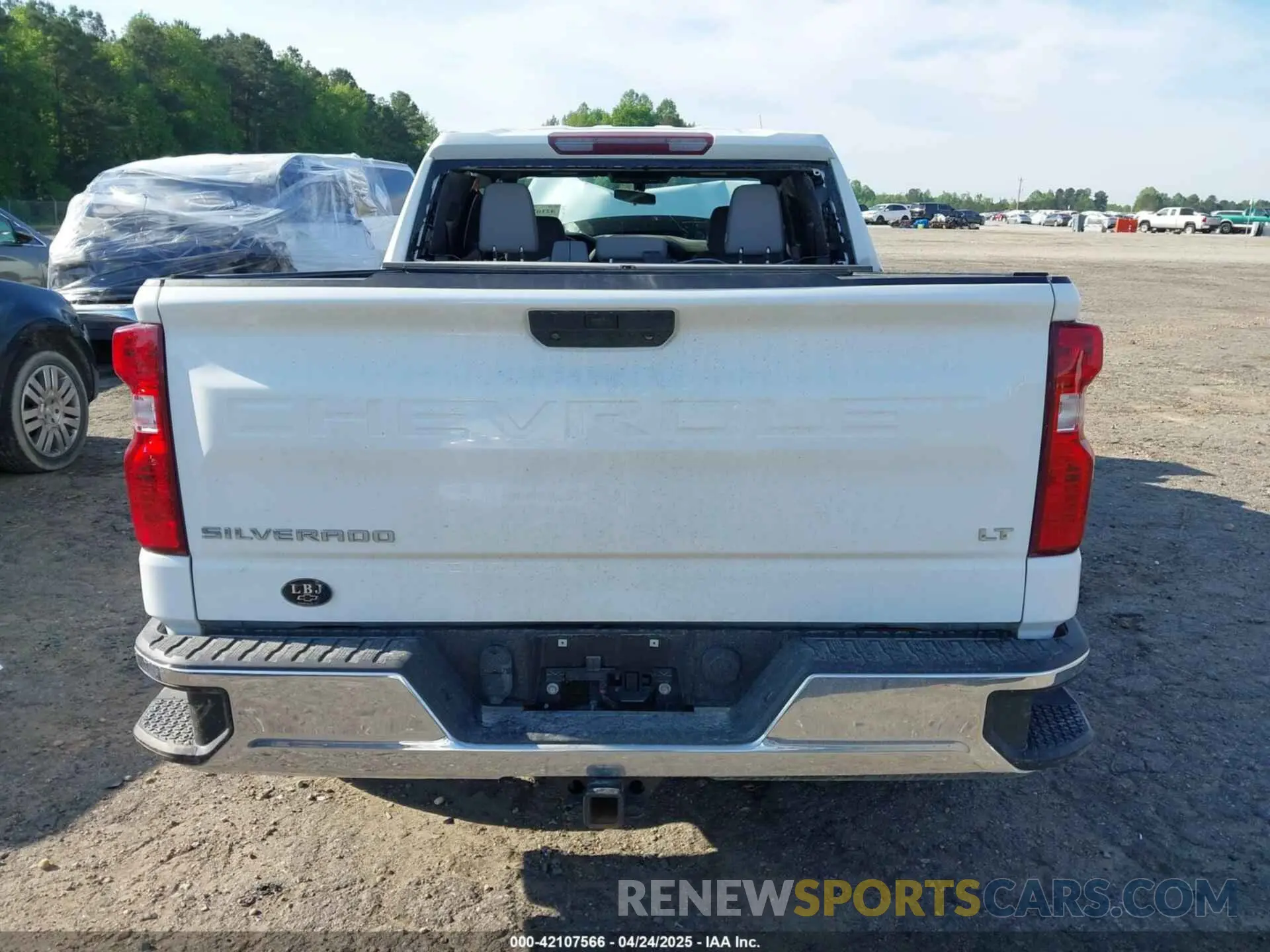 16 fotografías del automóvil dañado 3GCUYDET4LG203526 CHEVROLET SILVERADO 1500 2020