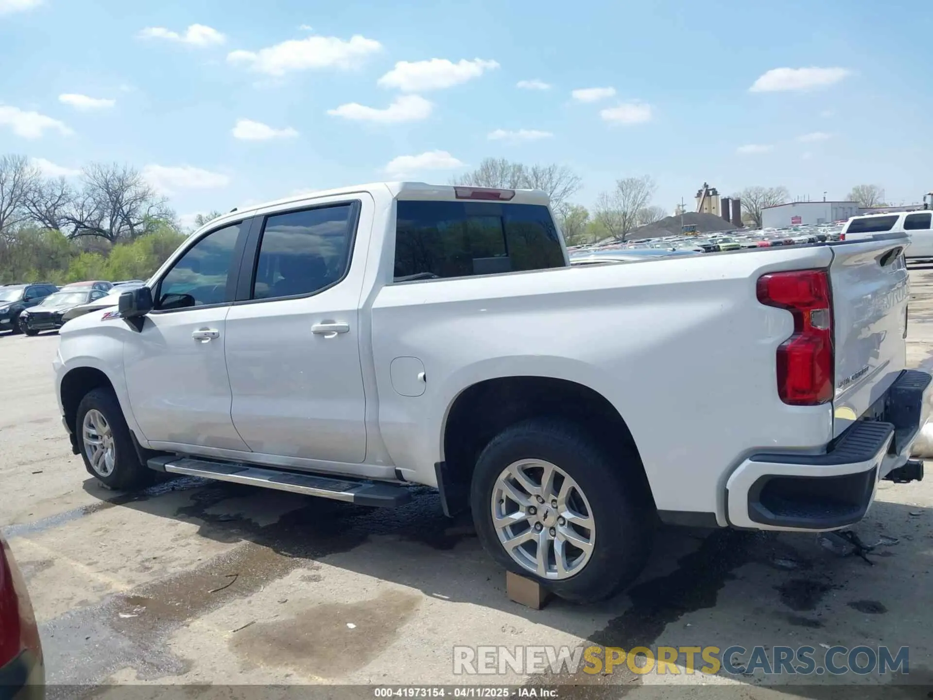 15 fotografías del automóvil dañado 3GCUYEED0LG285429 CHEVROLET SILVERADO 1500 2020