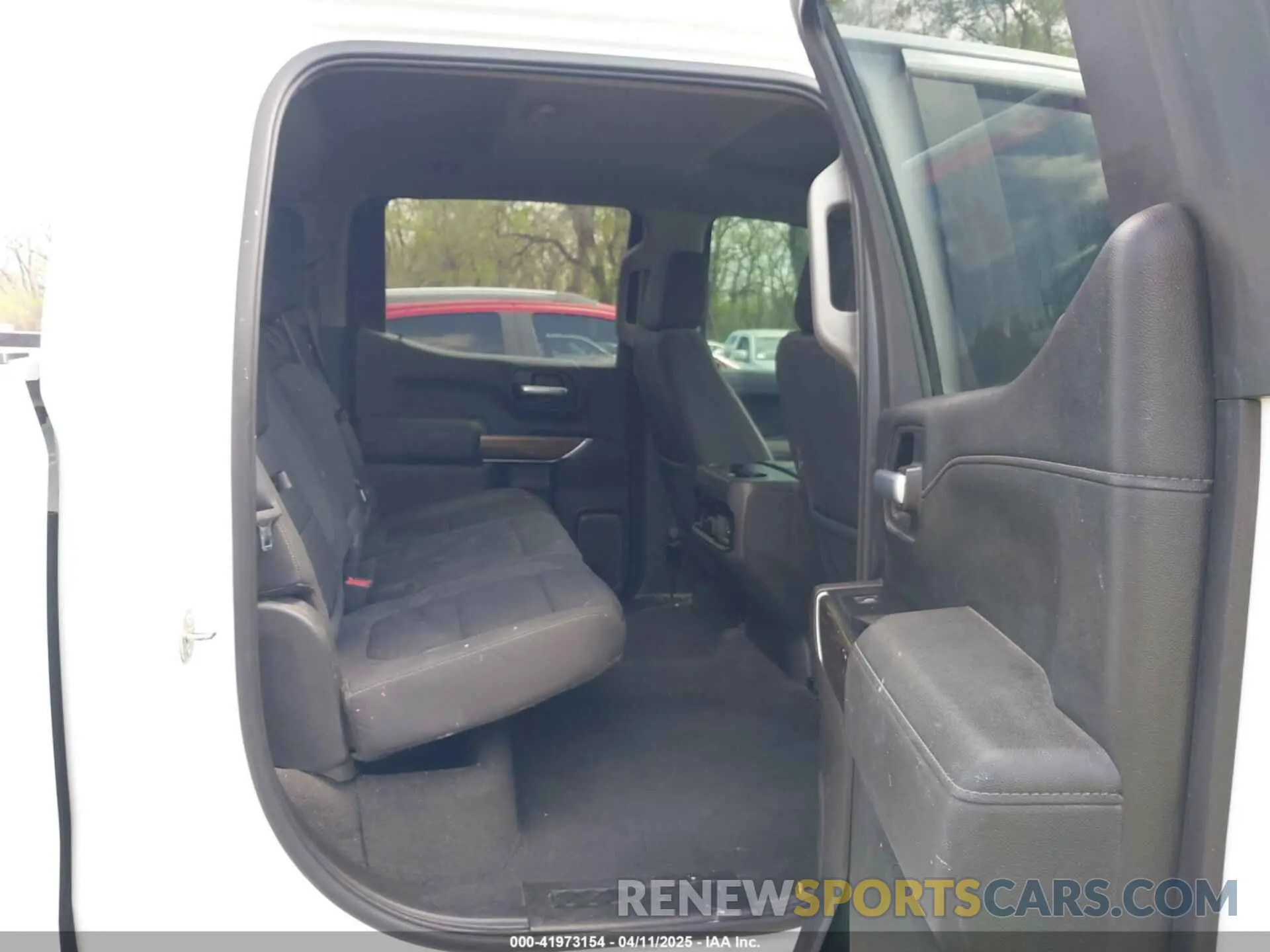 8 fotografías del automóvil dañado 3GCUYEED0LG285429 CHEVROLET SILVERADO 1500 2020