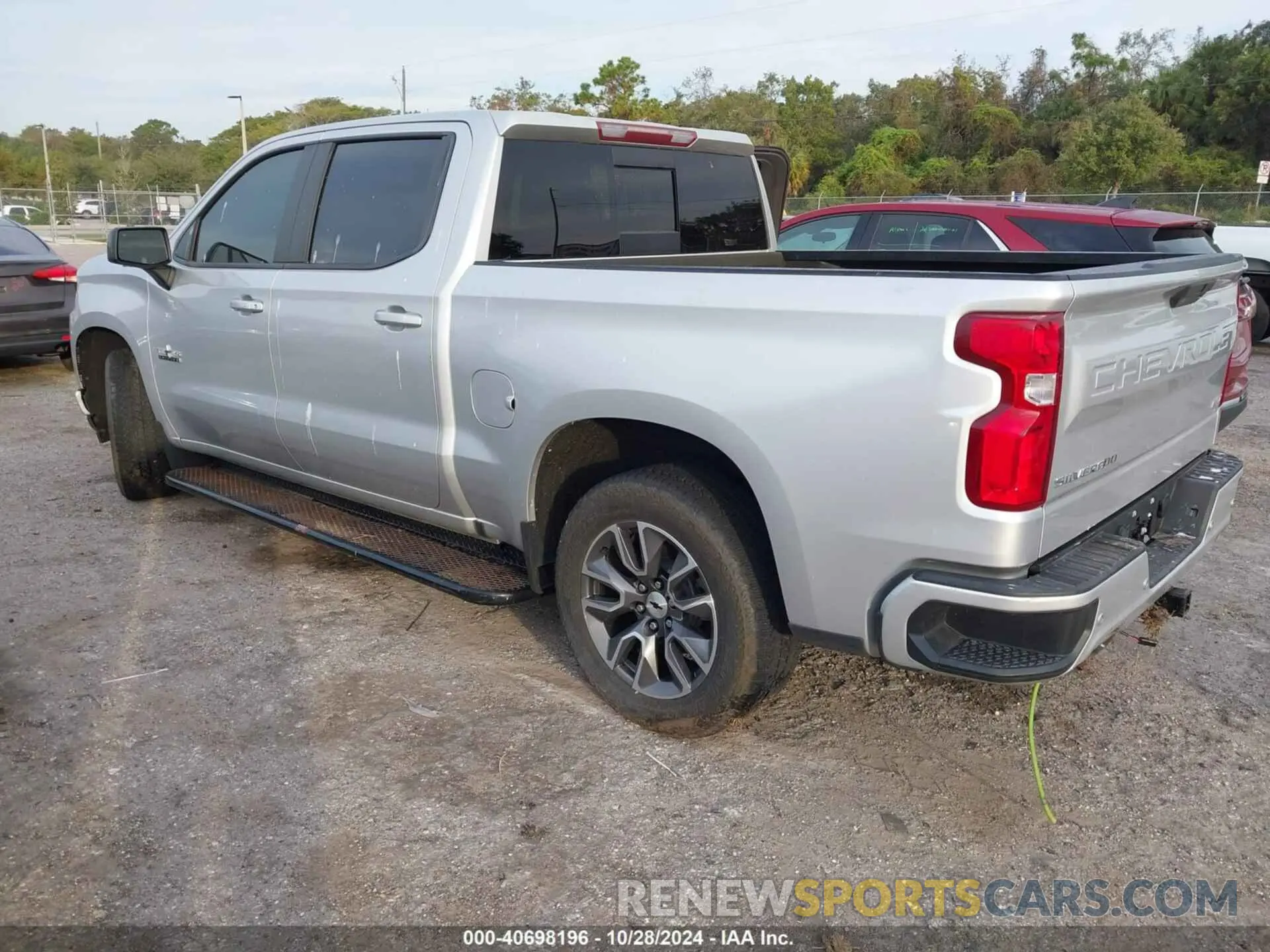 3 fotografías del automóvil dañado 3GCUYEED9LG398957 CHEVROLET SILVERADO 1500 2020