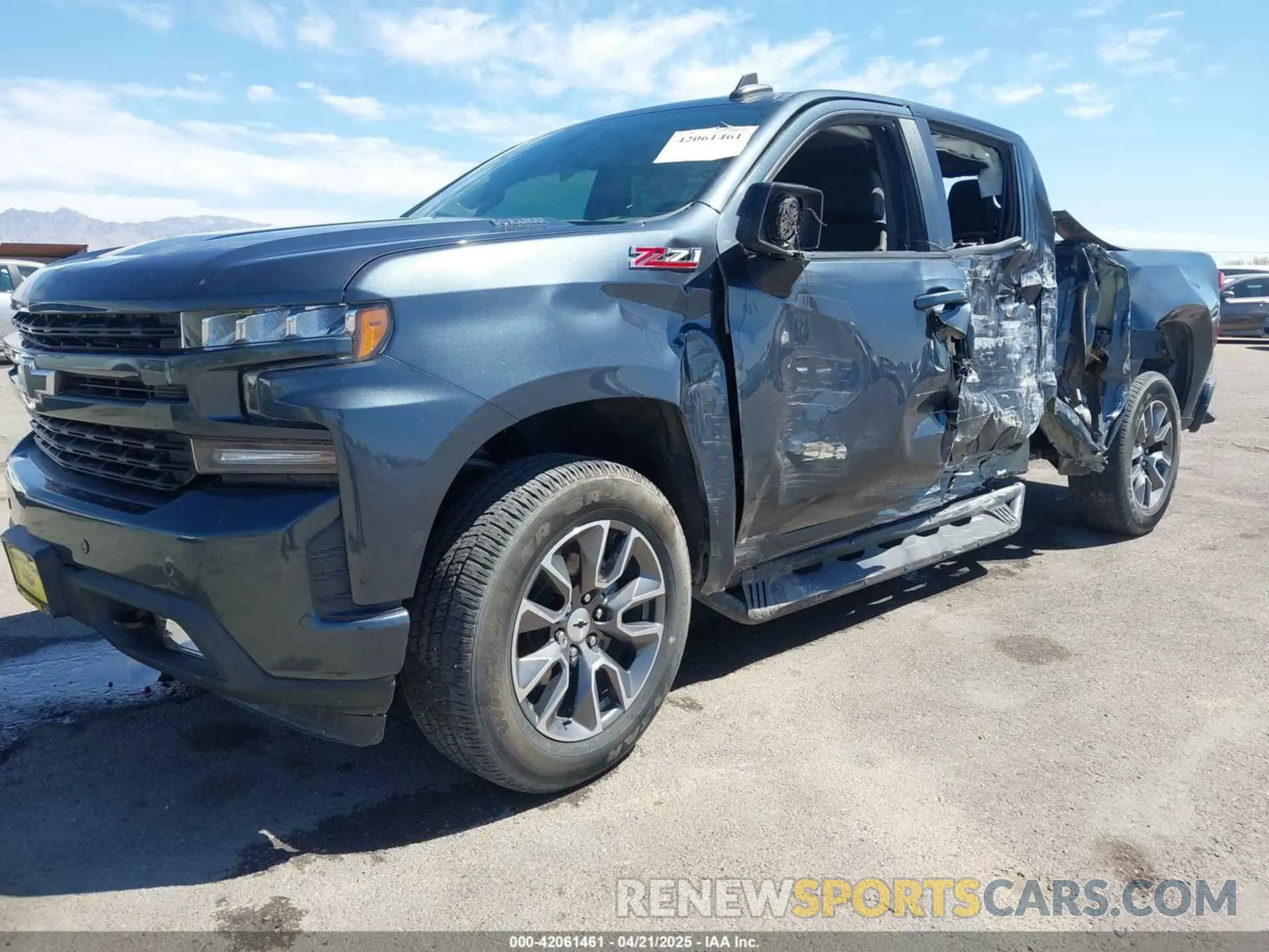 2 fotografías del automóvil dañado 3GCUYEET3LG214622 CHEVROLET SILVERADO 1500 2020