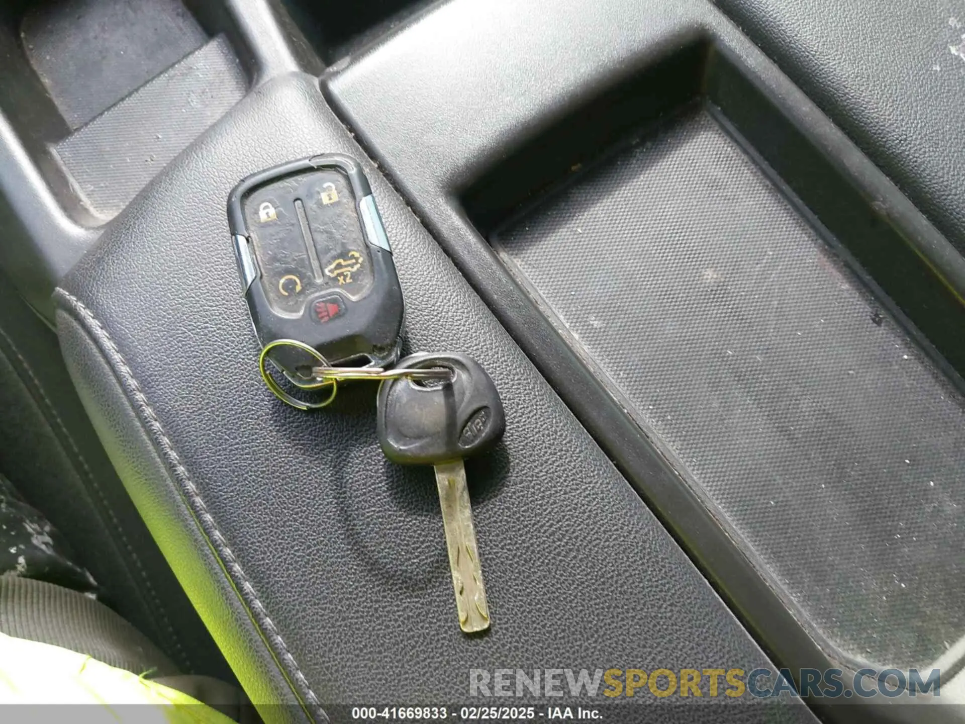 11 fotografías del automóvil dañado 3GCUYEET9LG451809 CHEVROLET SILVERADO 1500 2020