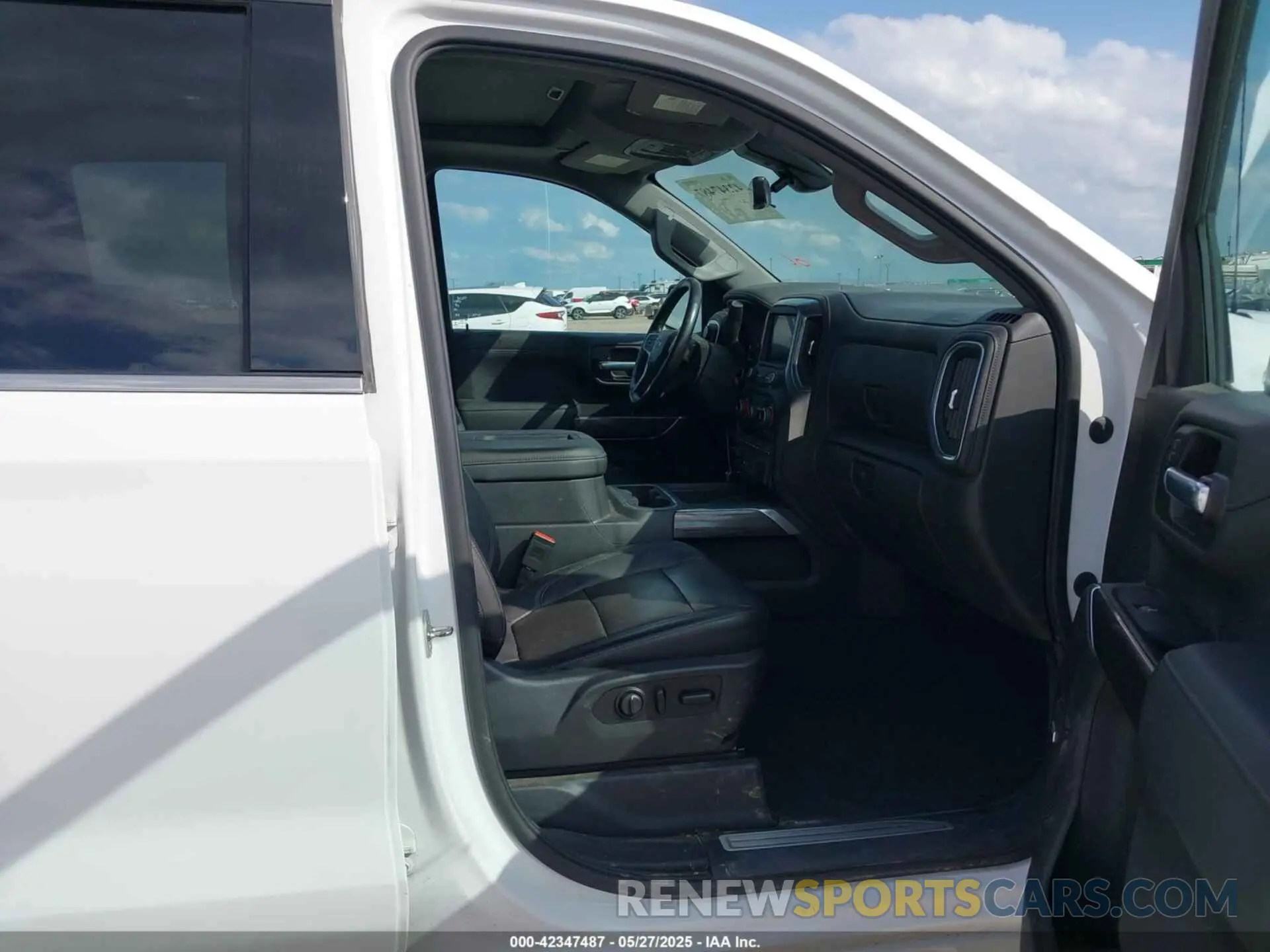 5 fotografías del automóvil dañado 3GCUYGED6LG210987 CHEVROLET SILVERADO 1500 2020
