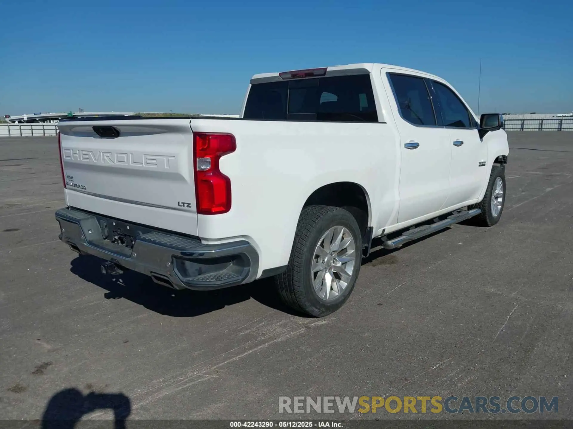 4 fotografías del automóvil dañado 3GCUYGED9LG399019 CHEVROLET SILVERADO 1500 2020