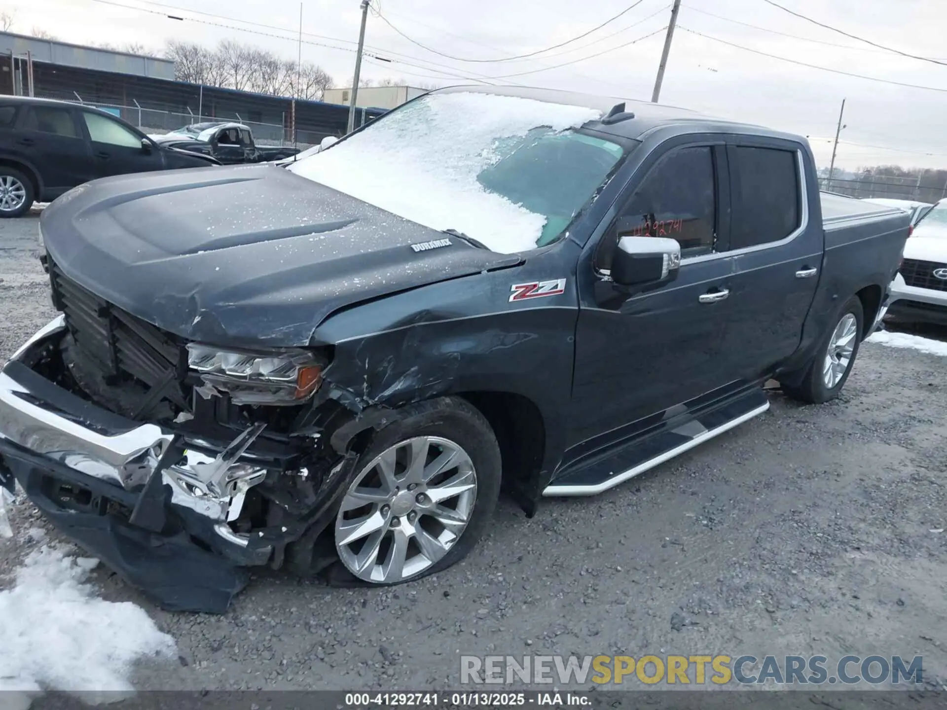 2 fotografías del automóvil dañado 3GCUYGET0LG264860 CHEVROLET SILVERADO 1500 2020