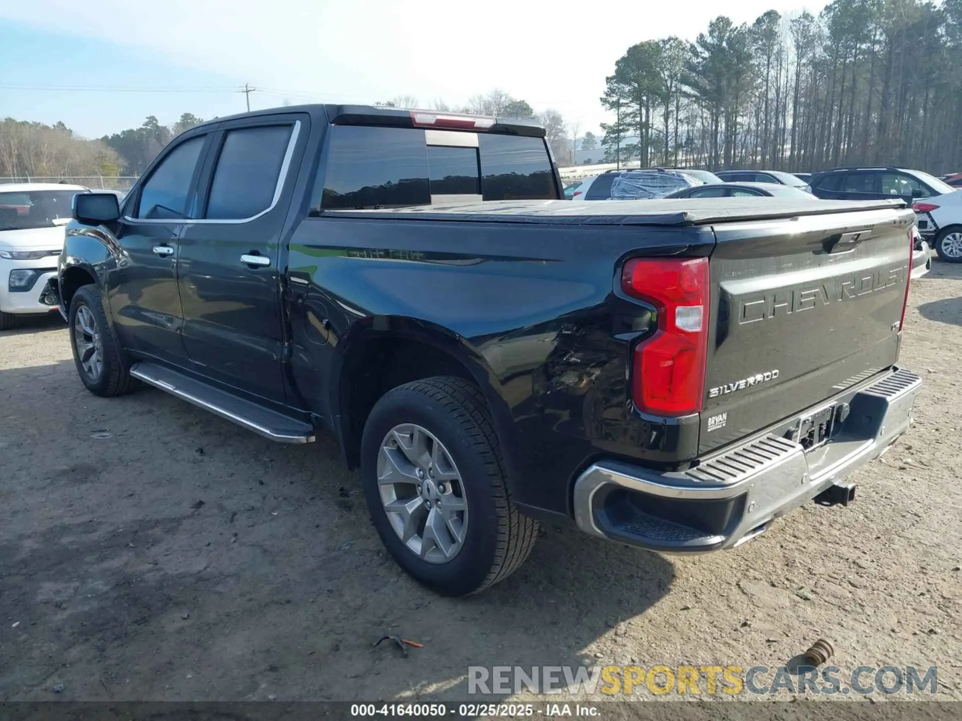 3 fotografías del automóvil dañado 3GCUYGET2LG392176 CHEVROLET SILVERADO 1500 2020