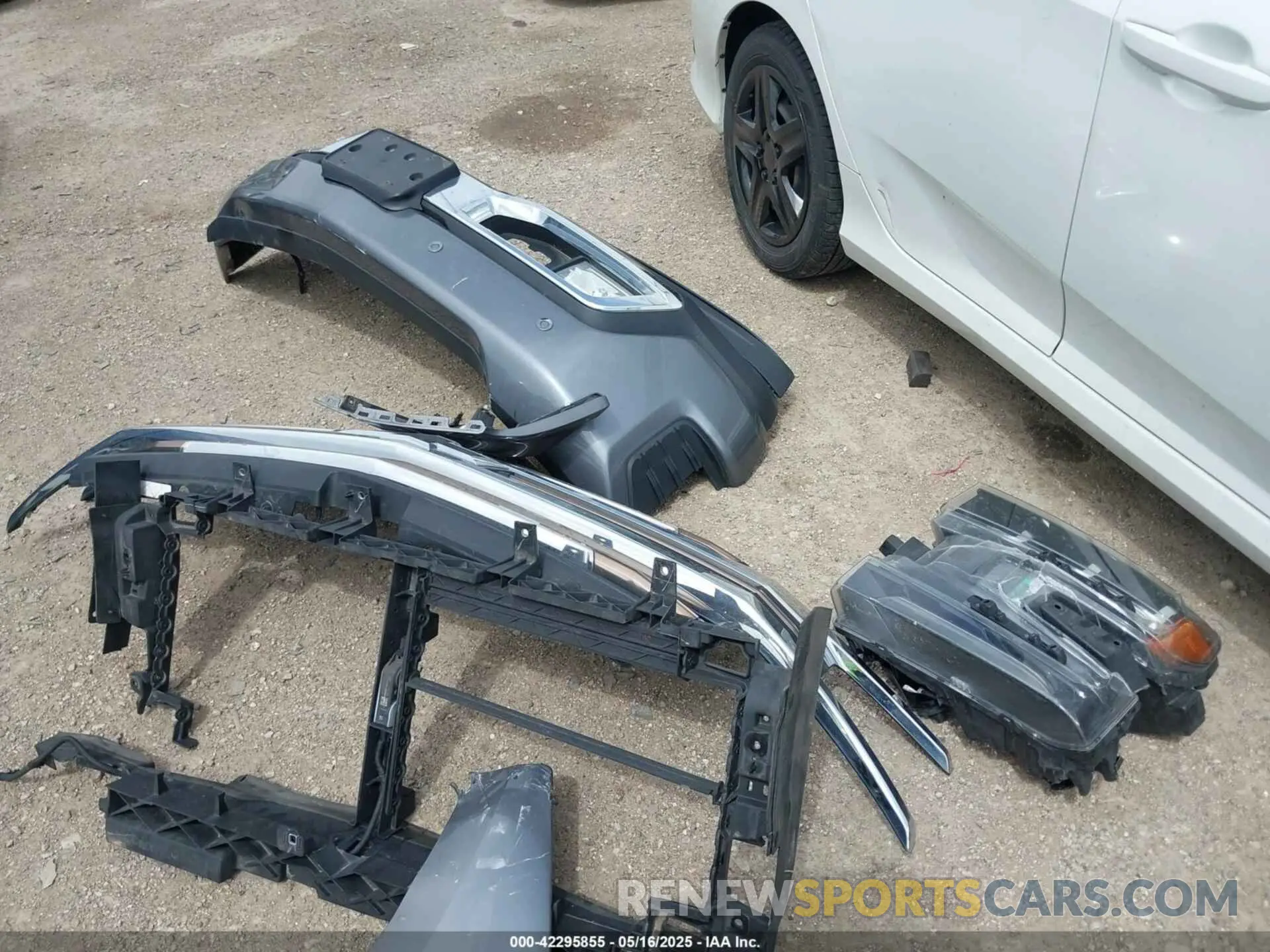 12 fotografías del automóvil dañado 3GCUYHED8LG110816 CHEVROLET SILVERADO 1500 2020