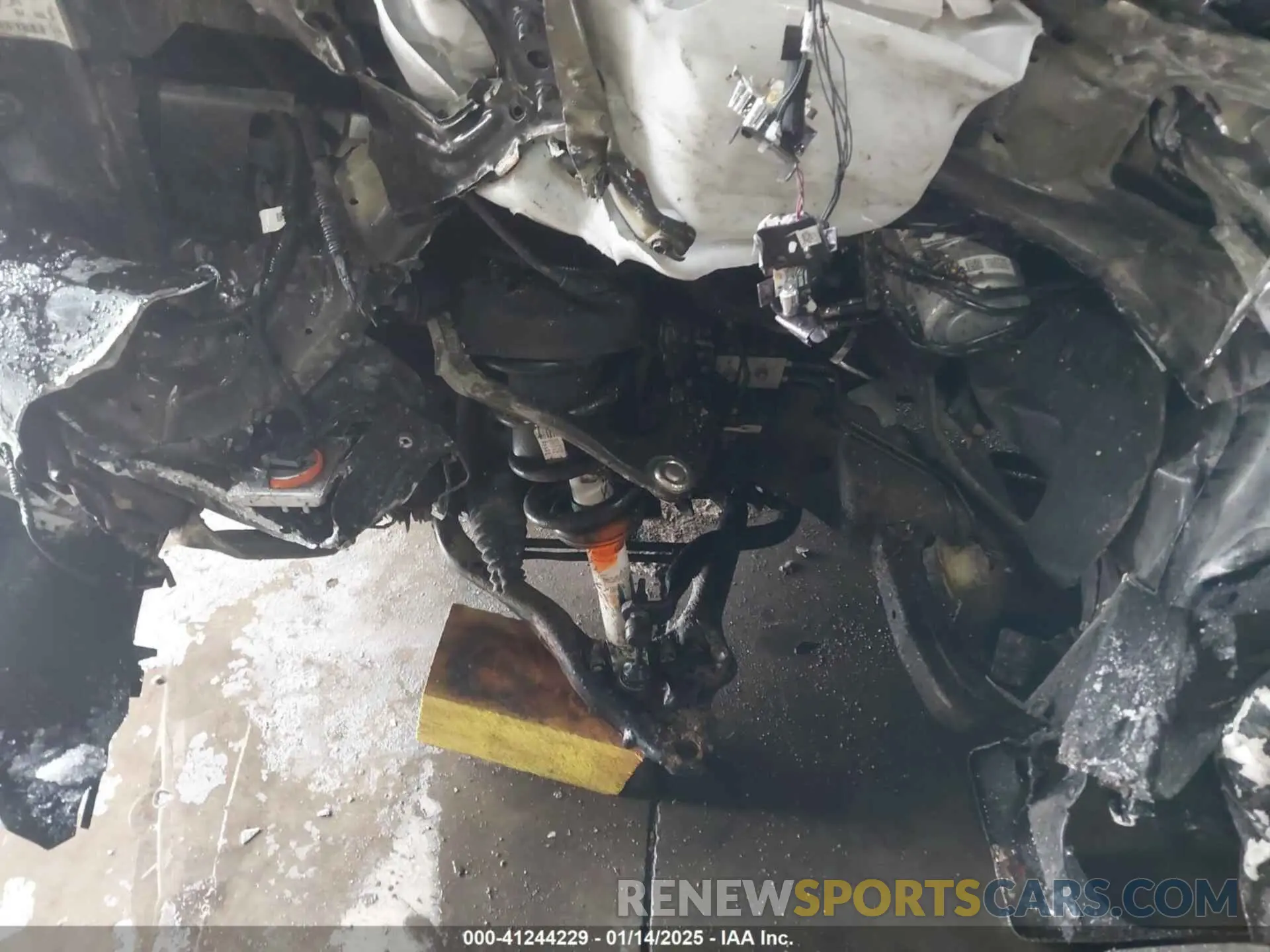 19 fotografías del automóvil dañado 3GCUYHET1LG414352 CHEVROLET SILVERADO 1500 2020