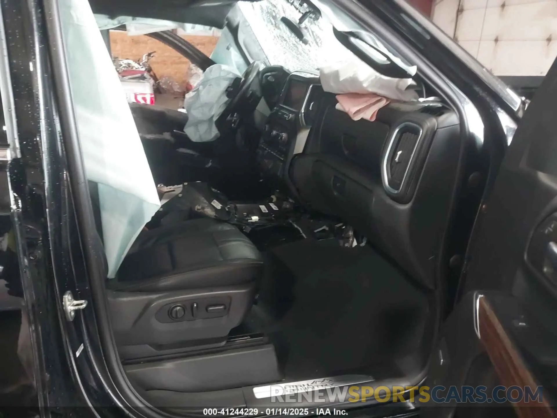 5 fotografías del automóvil dañado 3GCUYHET1LG414352 CHEVROLET SILVERADO 1500 2020