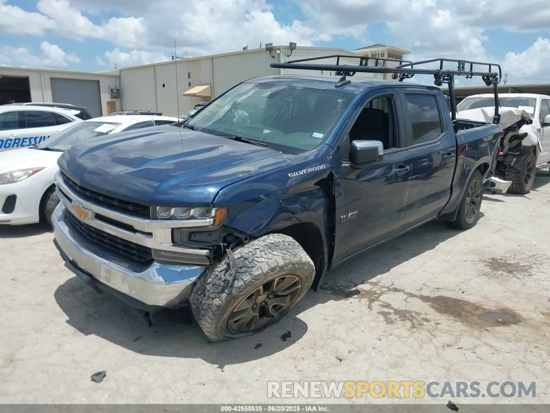 2 fotografías del automóvil dañado 1GCPWCED0MZ226440 CHEVROLET SILVERADO 1500 2021