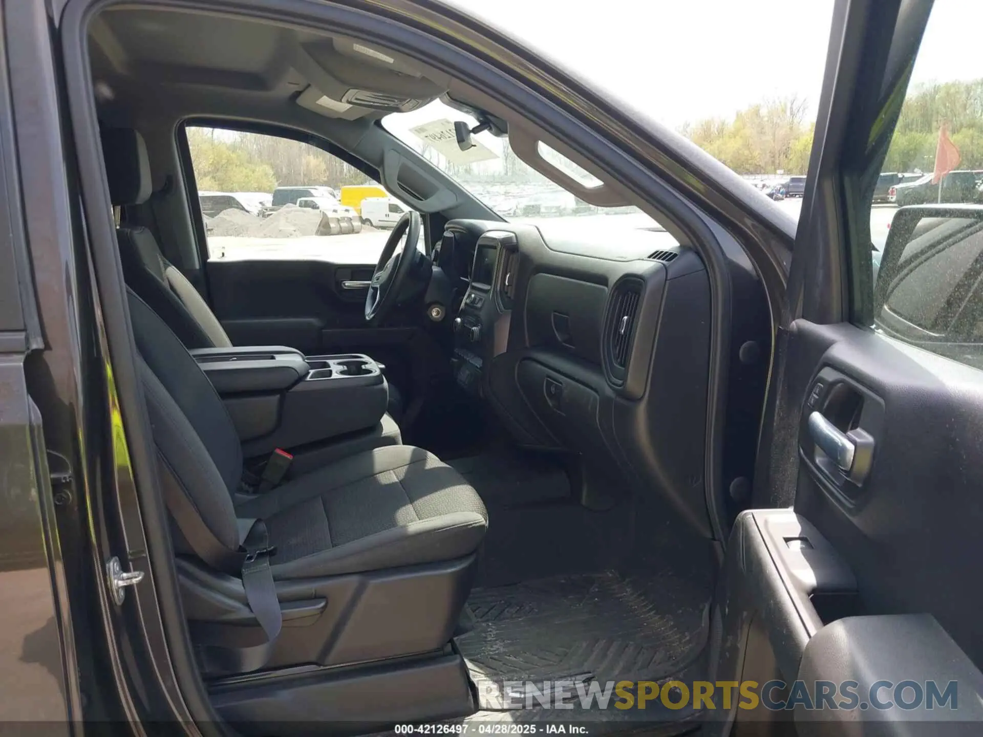 5 fotografías del automóvil dañado 1GCPYCEF1MZ271205 CHEVROLET SILVERADO 1500 2021
