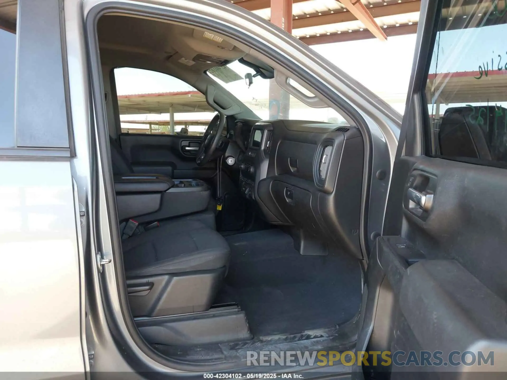 5 fotografías del automóvil dañado 1GCPYCEF5MZ260045 CHEVROLET SILVERADO 1500 2021