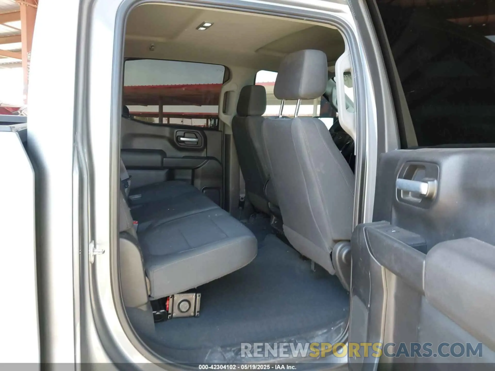 8 fotografías del automóvil dañado 1GCPYCEF5MZ260045 CHEVROLET SILVERADO 1500 2021