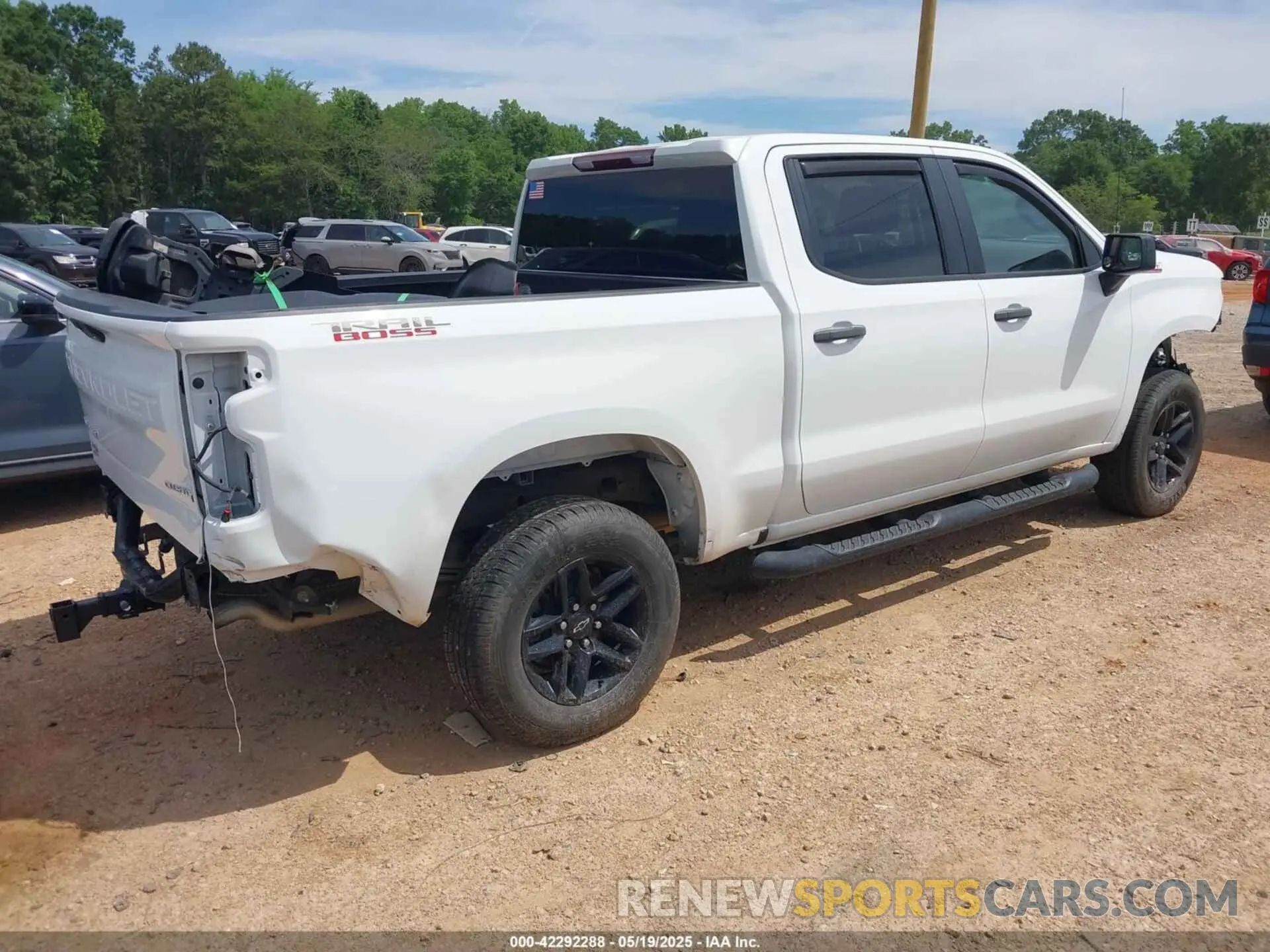 4 fotografías del automóvil dañado 1GCPYCEFXMZ239692 CHEVROLET SILVERADO 1500 2021