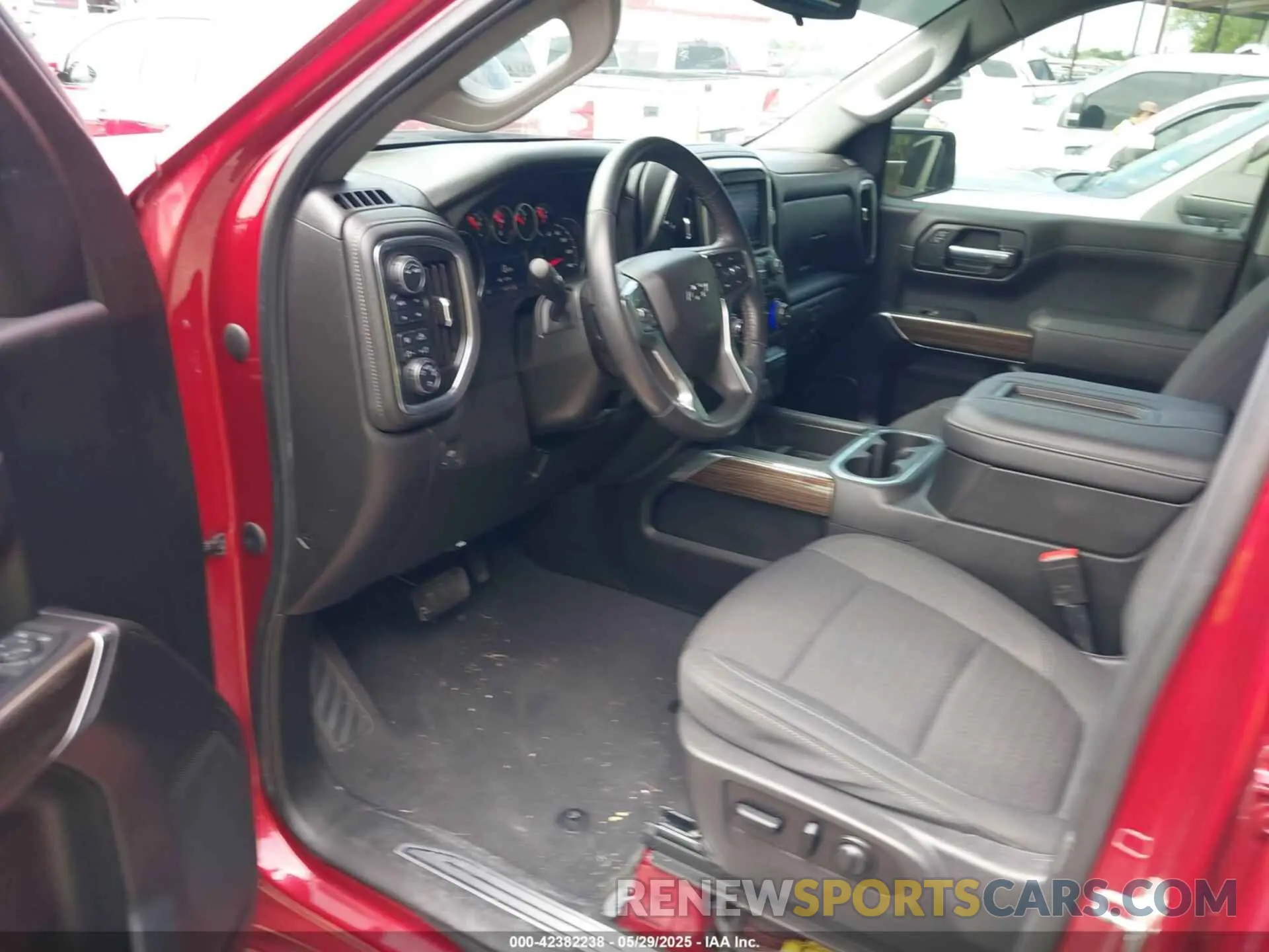 17 fotografías del automóvil dañado 1GCPYFEL2MZ395295 CHEVROLET SILVERADO 1500 2021
