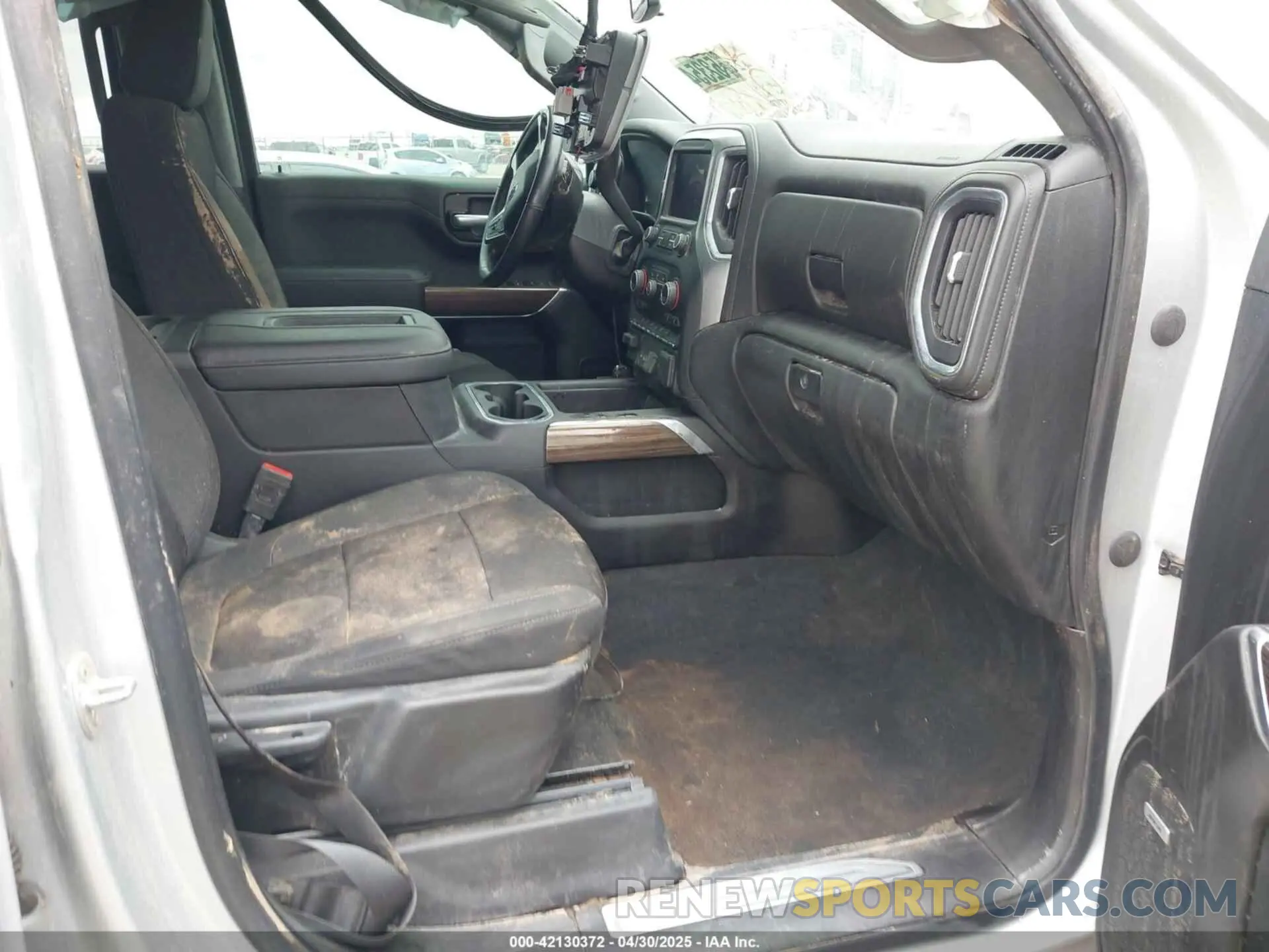 5 fotografías del automóvil dañado 1GCPYFEL4MZ169419 CHEVROLET SILVERADO 1500 2021