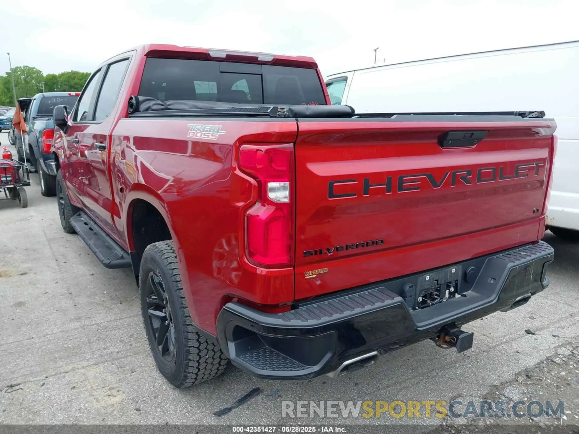 3 fotografías del automóvil dañado 1GCPYFEL7MZ168474 CHEVROLET SILVERADO 1500 2021