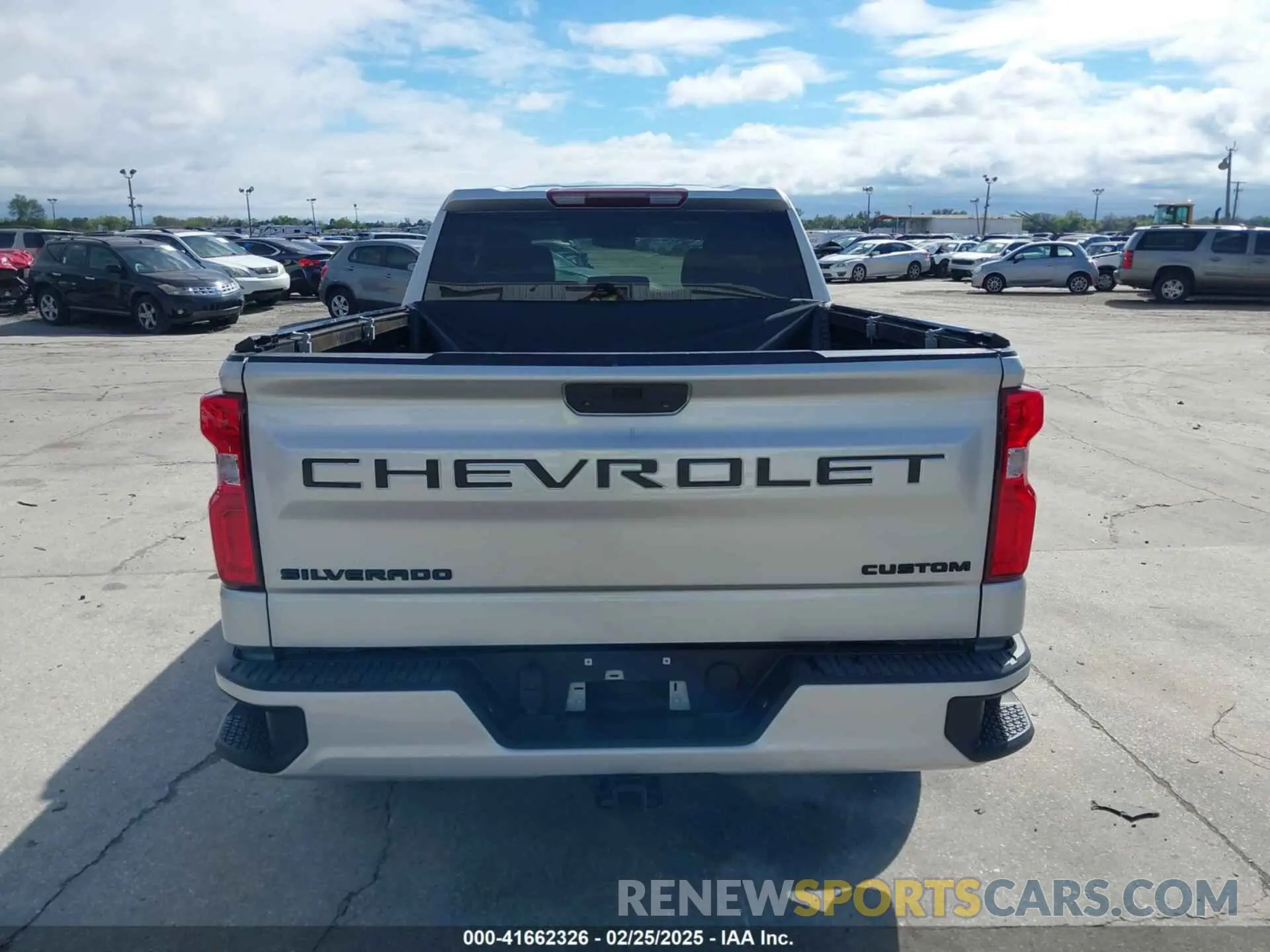 16 fotografías del automóvil dañado 1GCRWBEHXMZ155513 CHEVROLET SILVERADO 1500 2021