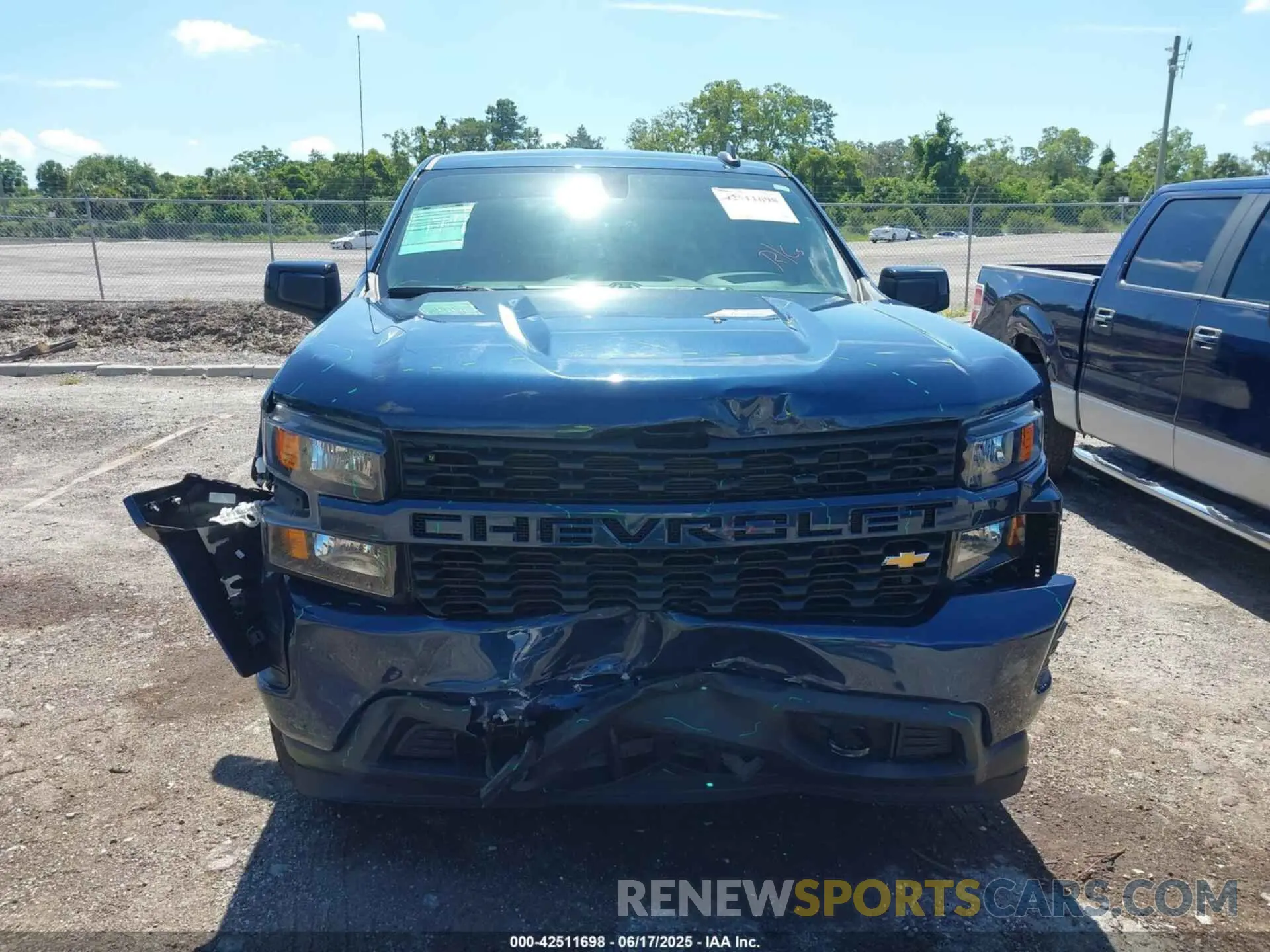 12 fotografías del automóvil dañado 1GCRWBEK5MZ318208 CHEVROLET SILVERADO 1500 2021