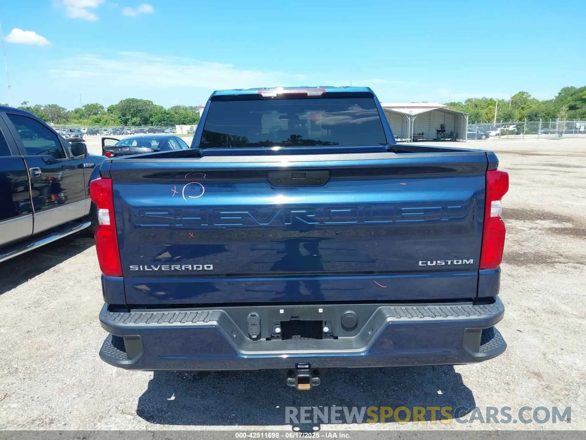 16 fotografías del automóvil dañado 1GCRWBEK5MZ318208 CHEVROLET SILVERADO 1500 2021