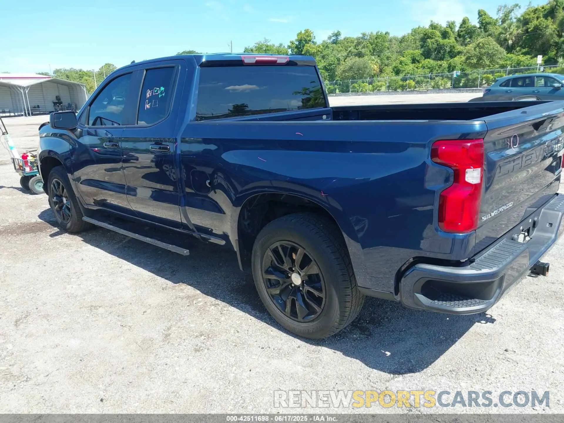 3 fotografías del automóvil dañado 1GCRWBEK5MZ318208 CHEVROLET SILVERADO 1500 2021