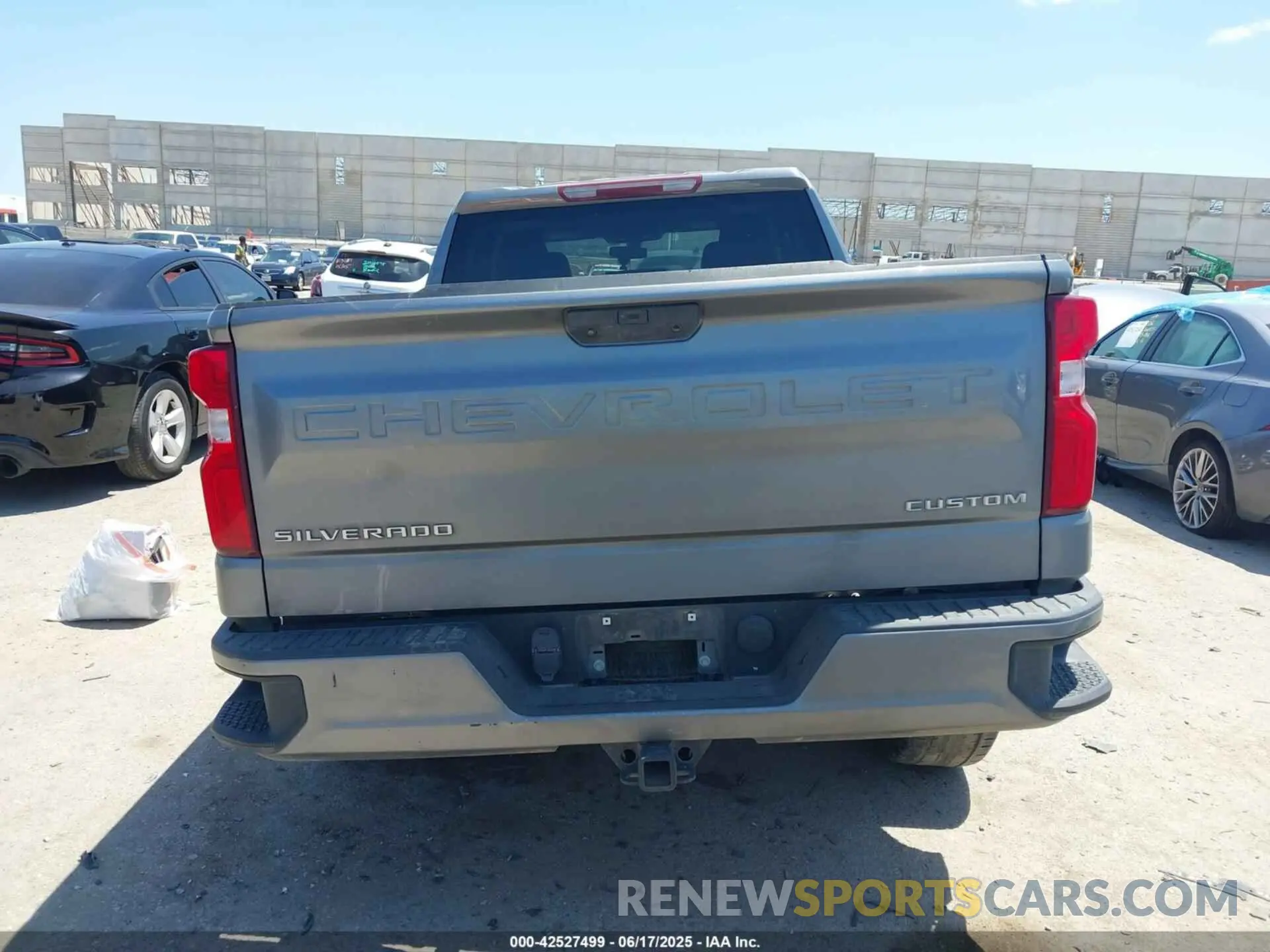 16 fotografías del automóvil dañado 1GCRWBEKXMZ305390 CHEVROLET SILVERADO 1500 2021