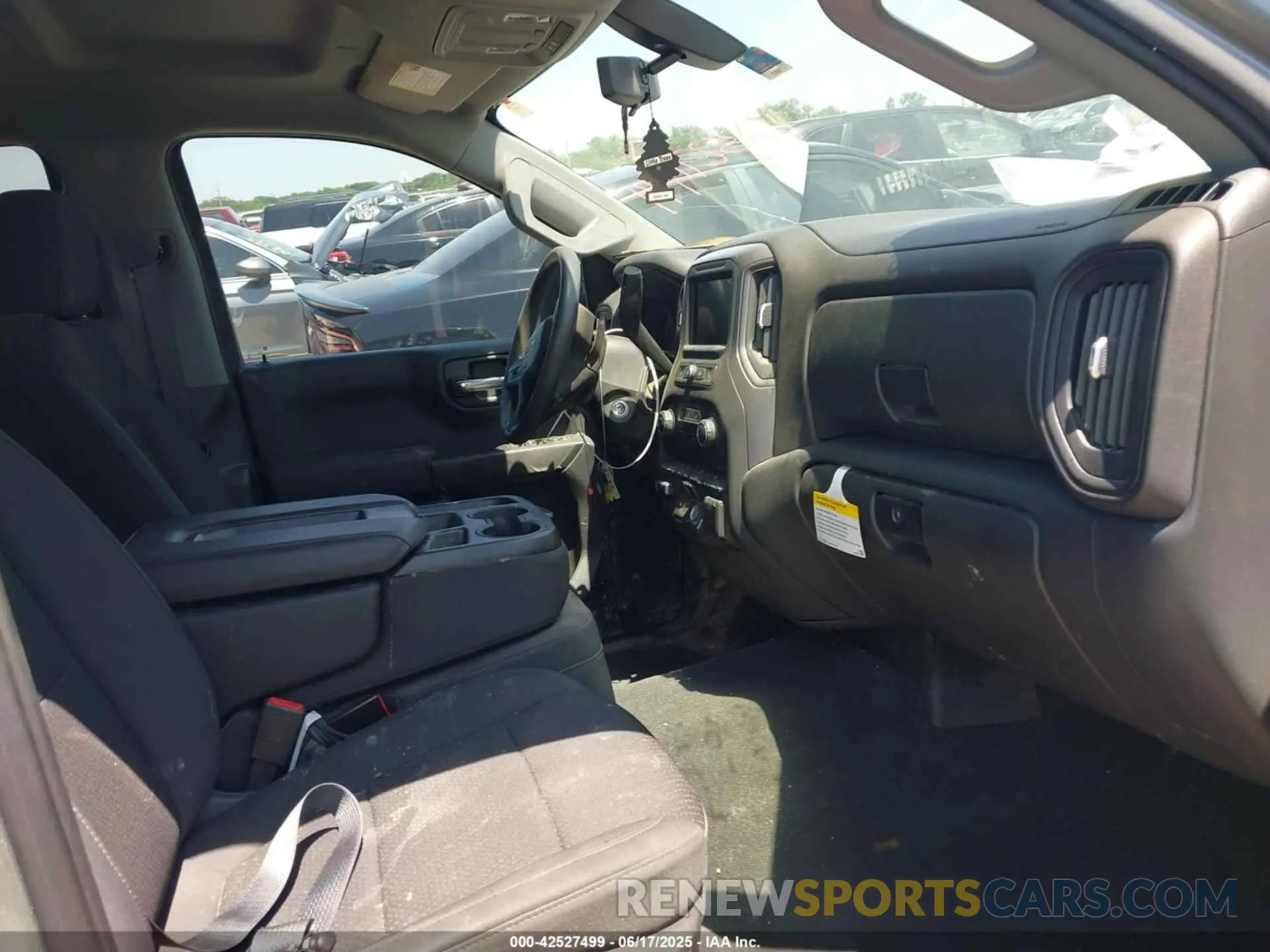 5 fotografías del automóvil dañado 1GCRWBEKXMZ305390 CHEVROLET SILVERADO 1500 2021