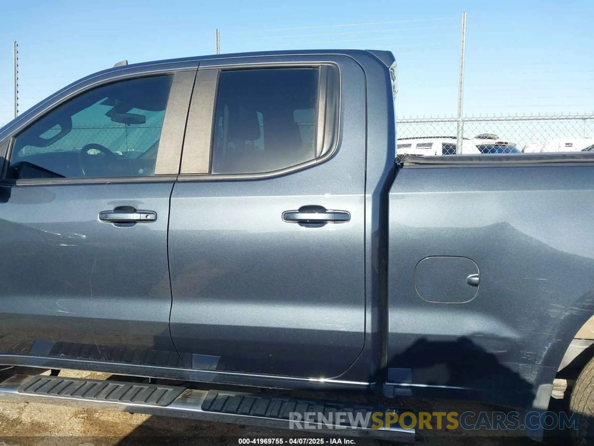 14 fotografías del automóvil dañado 1GCRWCEK5MZ117088 CHEVROLET SILVERADO 1500 2021