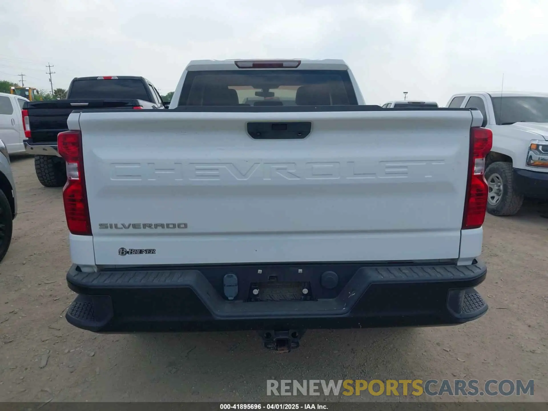 17 fotografías del automóvil dañado 1GCRYAEF0MZ210103 CHEVROLET SILVERADO 1500 2021