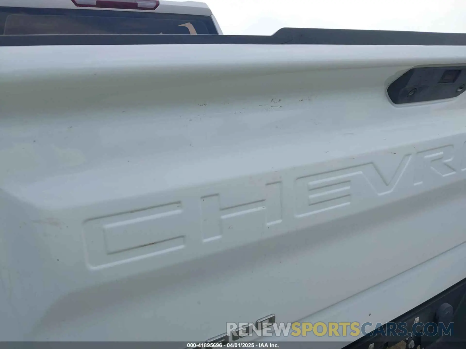 19 fotografías del automóvil dañado 1GCRYAEF0MZ210103 CHEVROLET SILVERADO 1500 2021