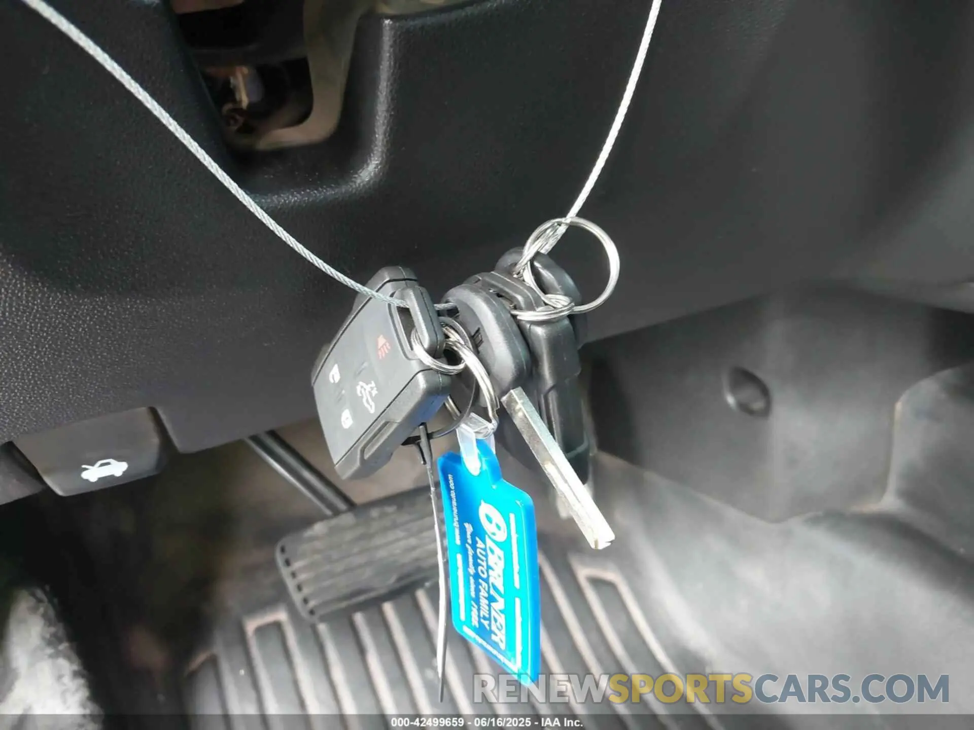 11 fotografías del automóvil dañado 1GCRYAEF0MZ218153 CHEVROLET SILVERADO 1500 2021