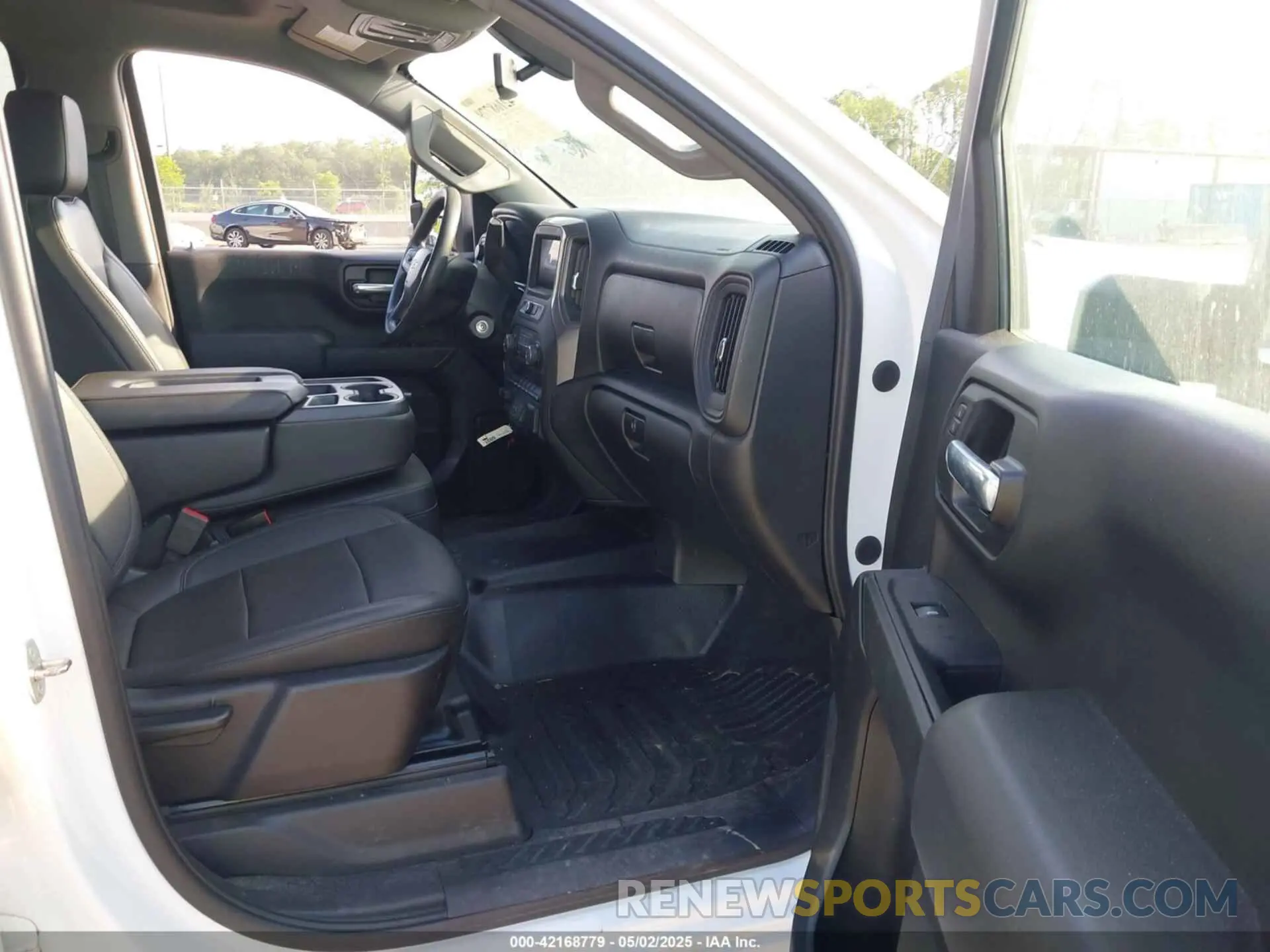 5 fotografías del automóvil dañado 1GCRYAEF2MZ135727 CHEVROLET SILVERADO 1500 2021
