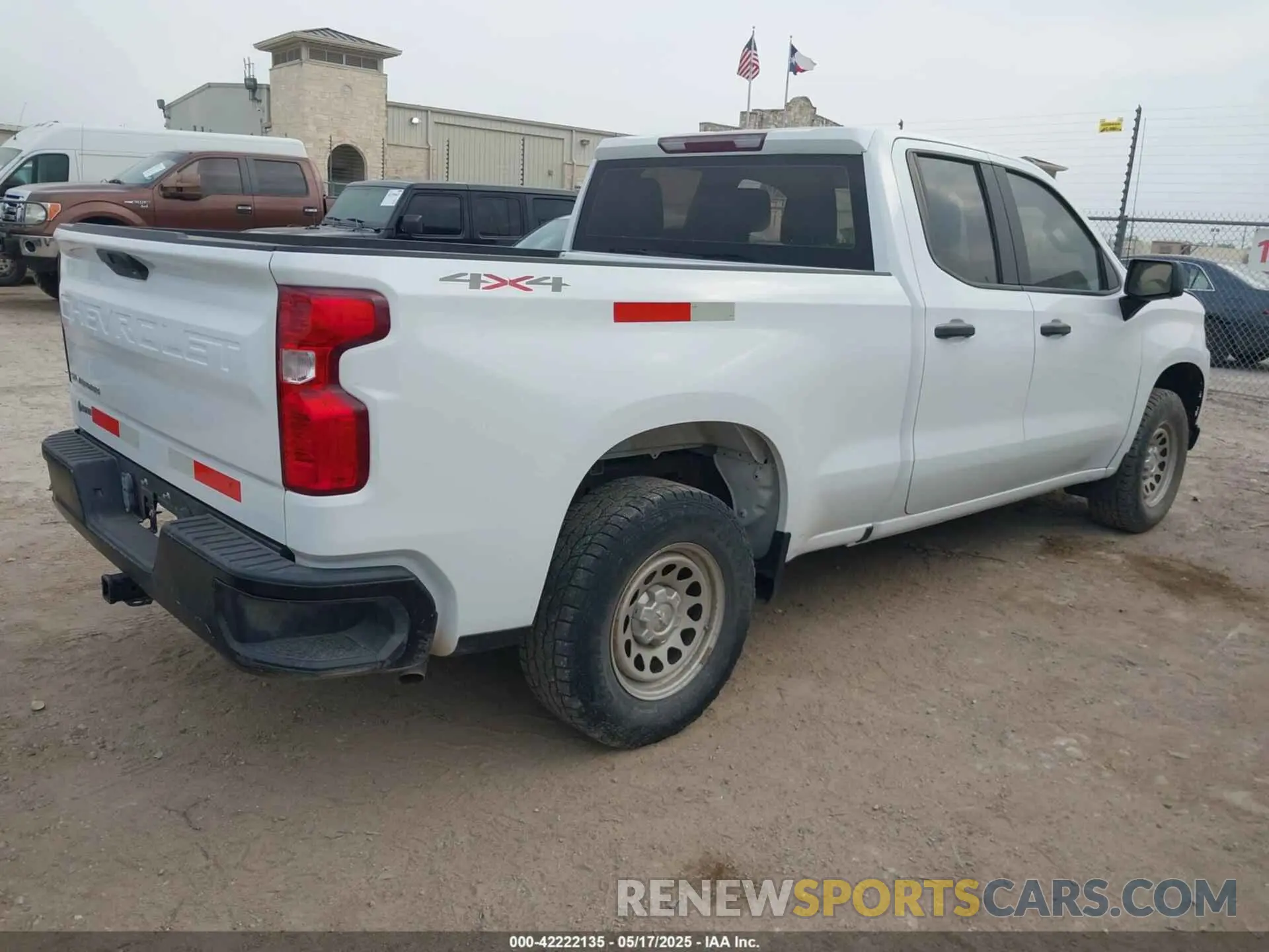 4 fotografías del automóvil dañado 1GCRYAEF4MZ211142 CHEVROLET SILVERADO 1500 2021