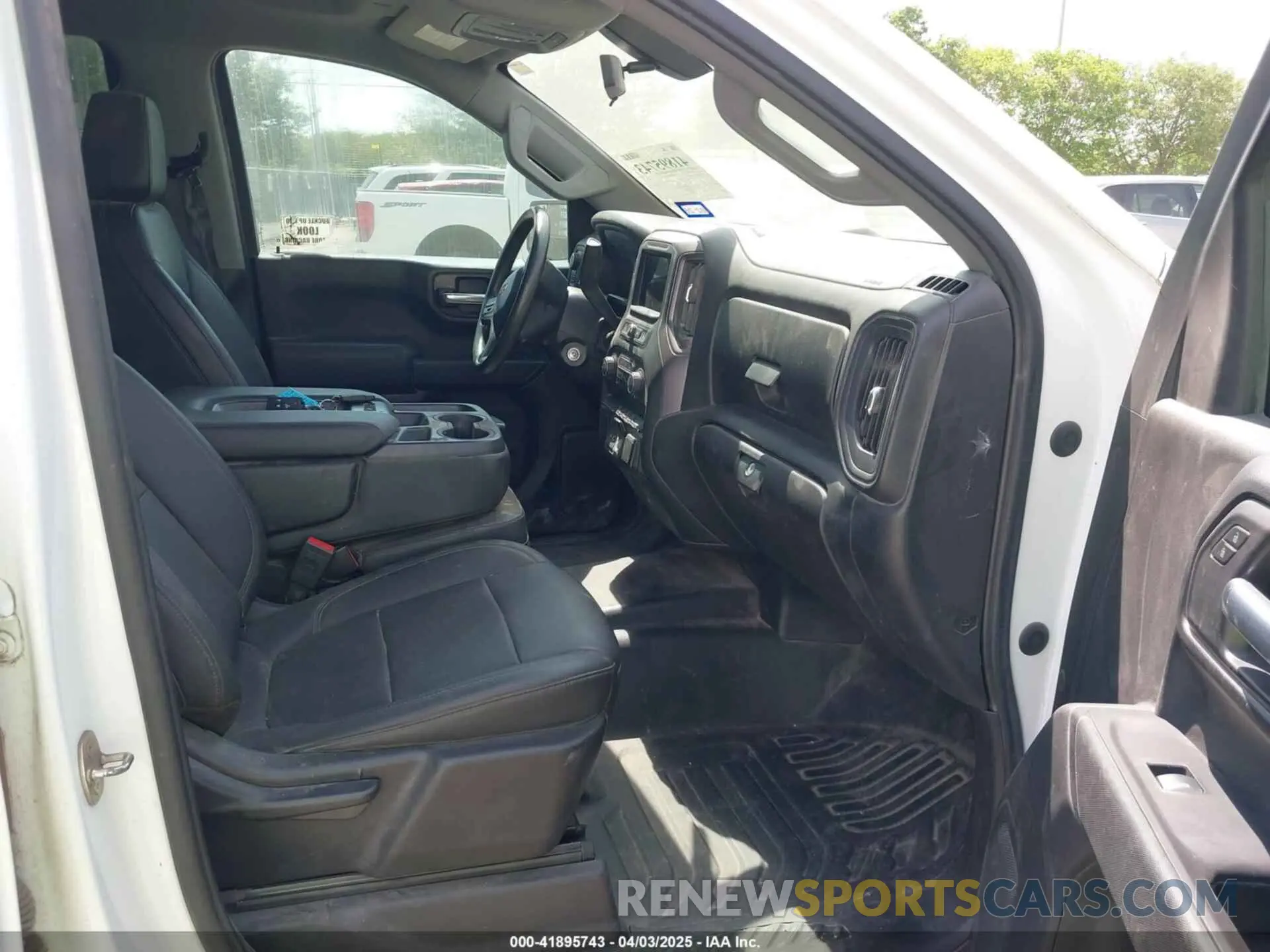 5 fotografías del automóvil dañado 1GCRYAEF7MZ217050 CHEVROLET SILVERADO 1500 2021